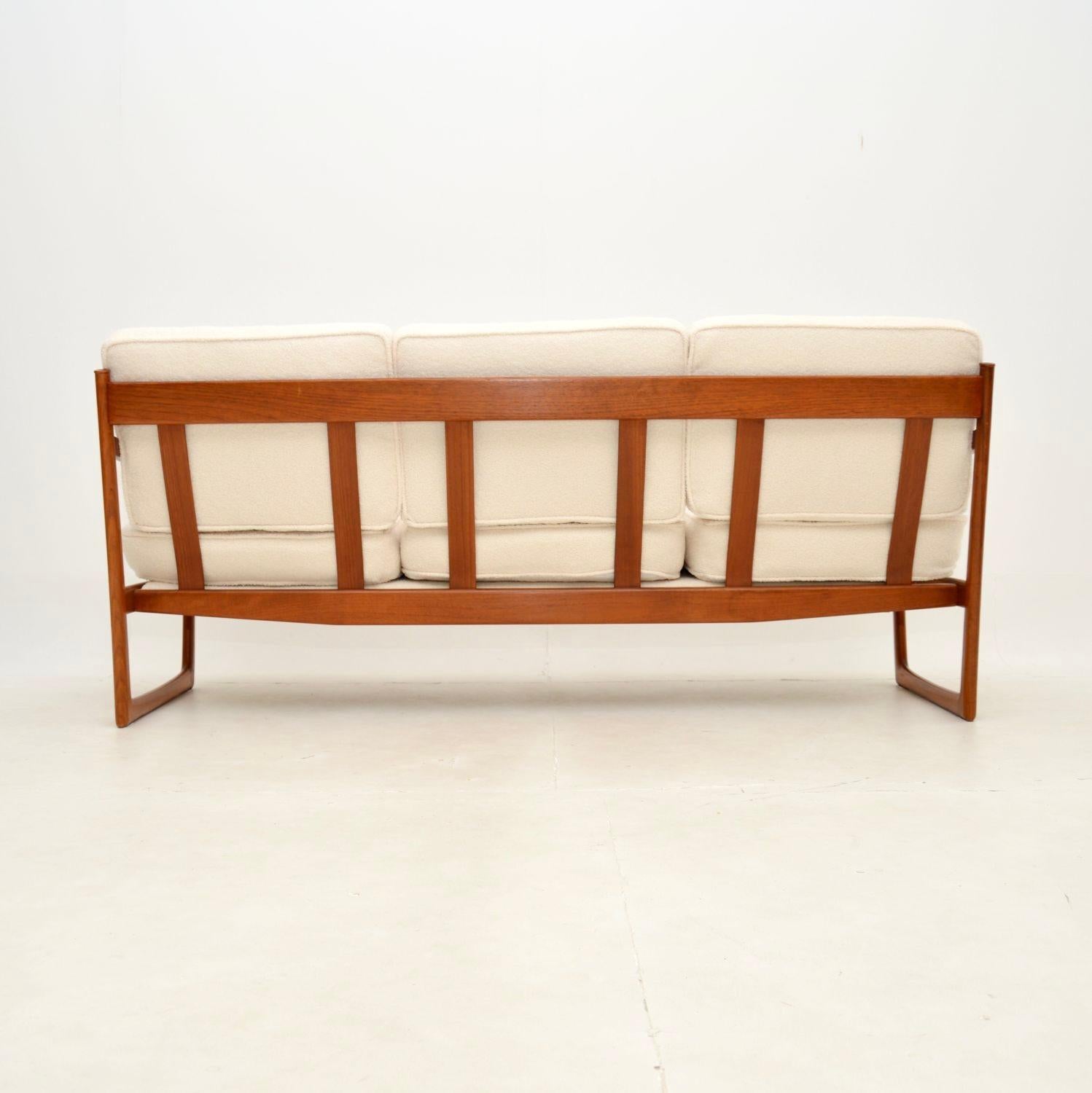 Danish Vintage Teak Sofa by Peter Hvidt and Orla Molgaard Nielsen For Sale 2