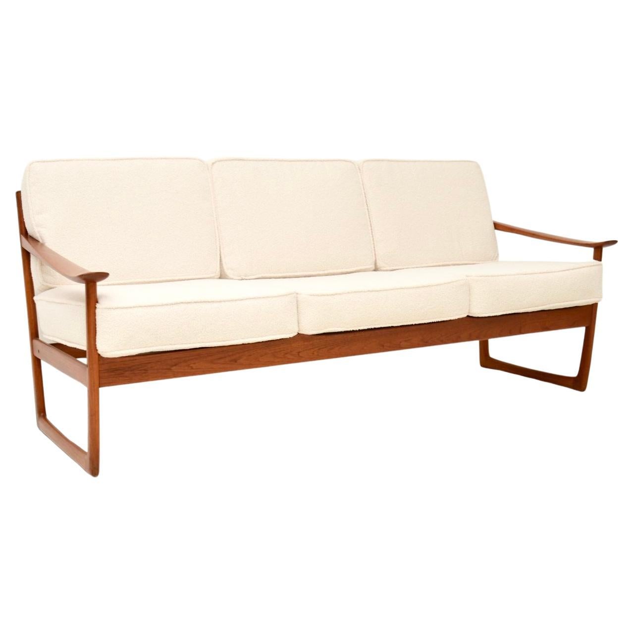 Dänisches Vintage-Sofa aus Teakholz von Peter Hvidt und Orla Molgaard Nielsen