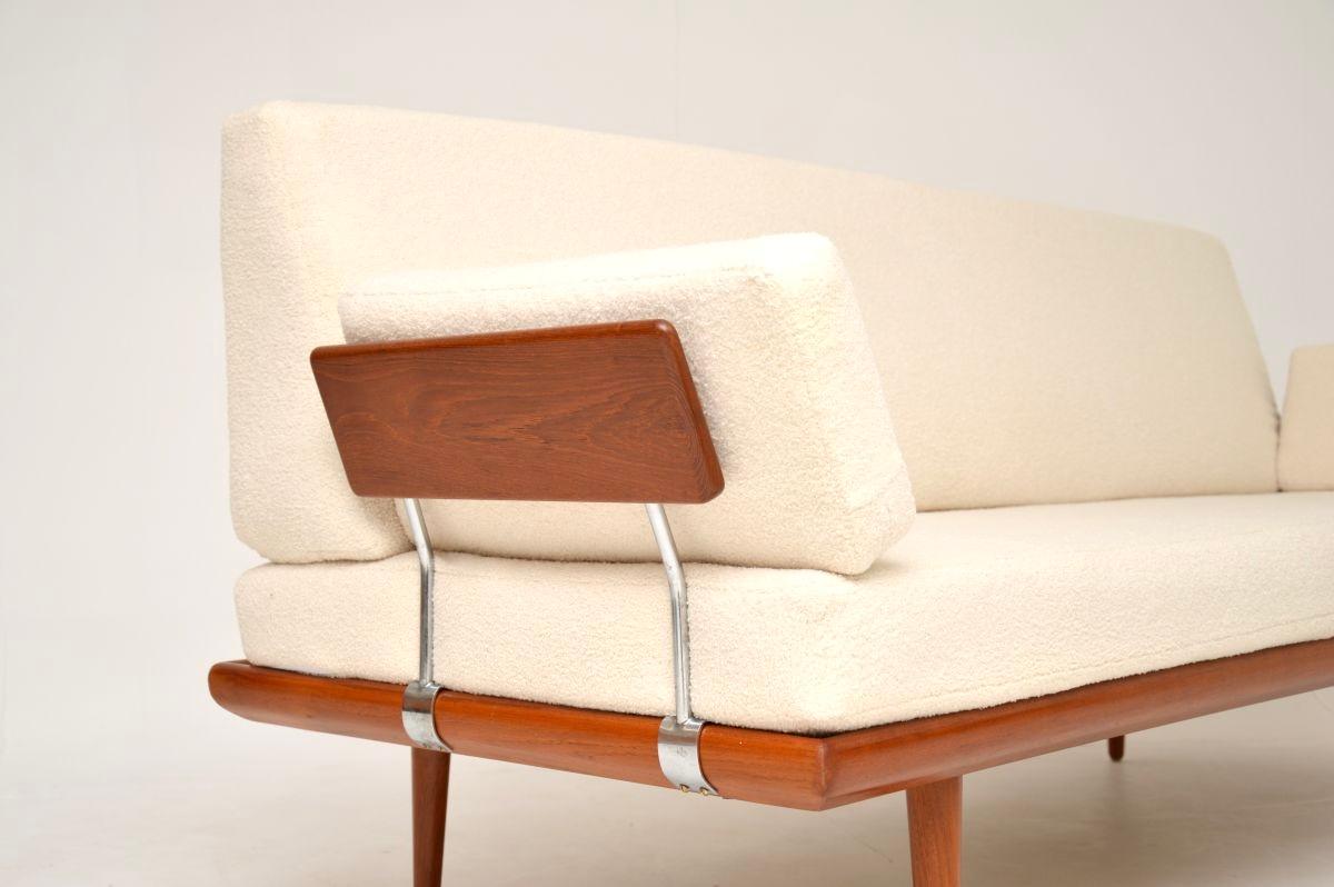 Sofá-cama vintage danés de teca de Peter Hvidt y Orla Mølgaard-Nielsen Danés en venta