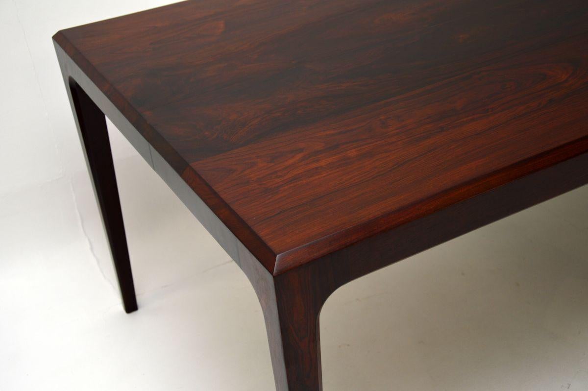 Dänischer Vintage-Esstisch mit zwölf Sitzplätzen von Paere Dansk im Angebot 3
