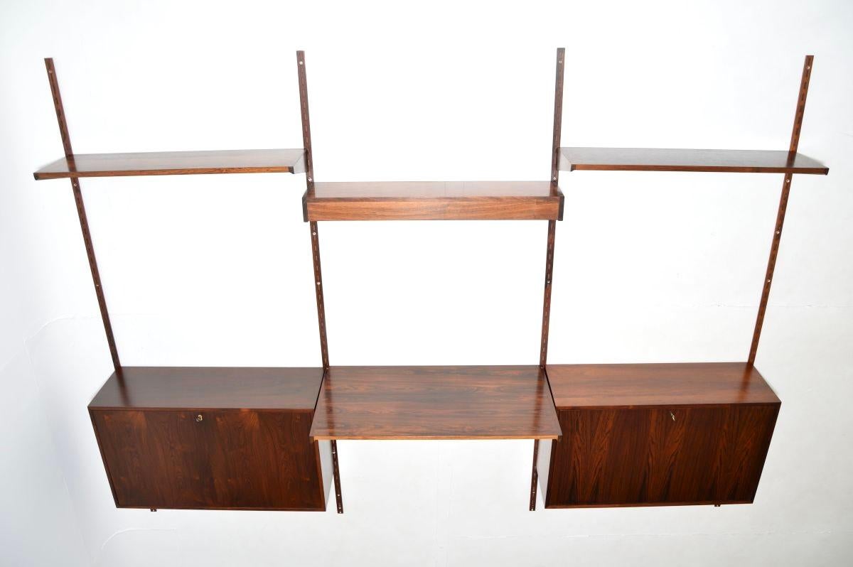 Mid-Century moderno Danish Vintage Wall Mounting Shelving System by Kai Kristiansen in vendita