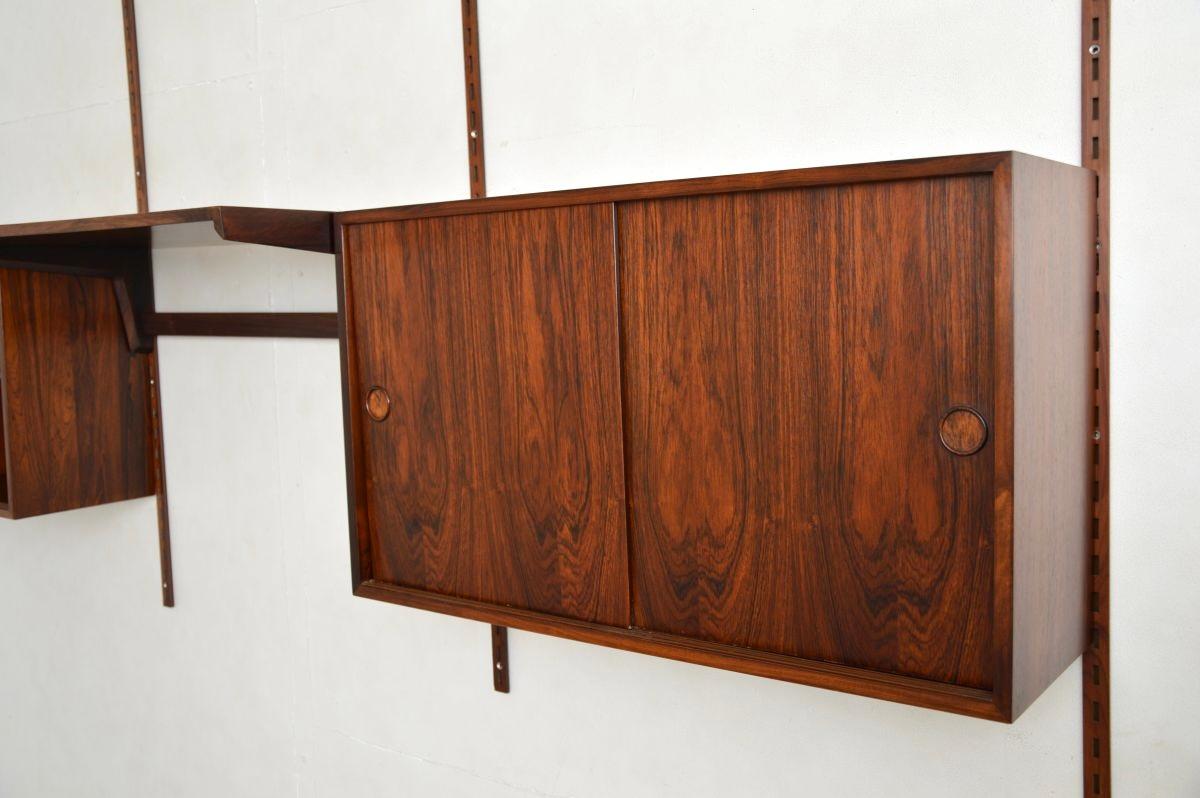 Danish Vintage Wall Mounting Shelving System by Kai Kristiansen im Zustand „Gut“ im Angebot in London, GB