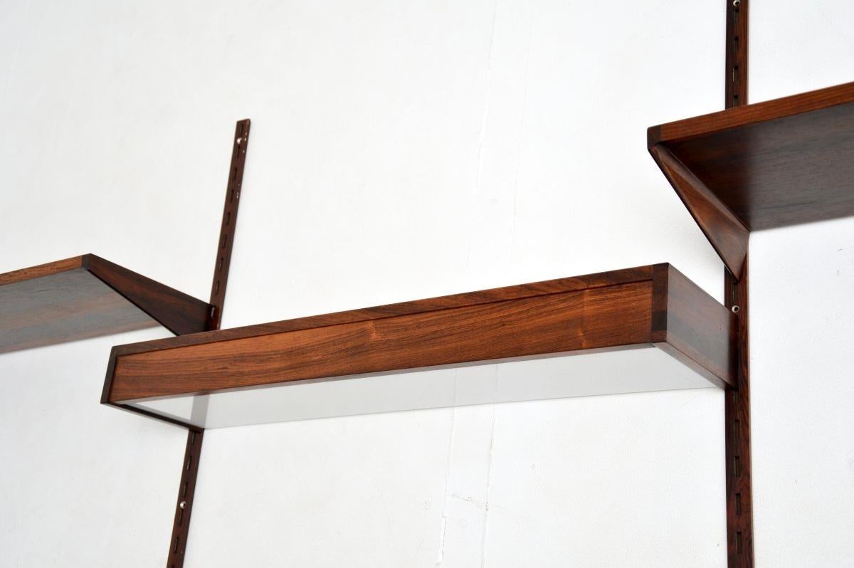 Danish Vintage Wall Mounting Shelving System by Kai Kristiansen In condizioni buone in vendita a London, GB