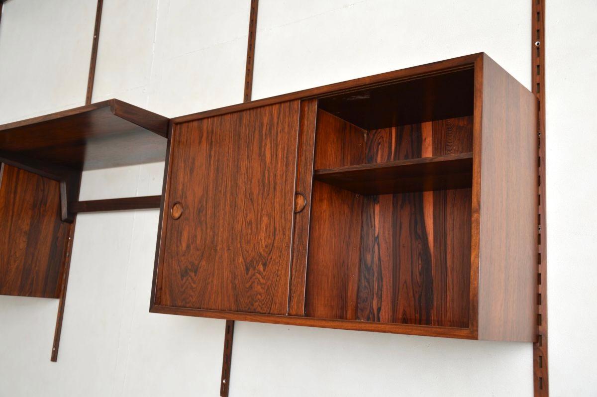 Danish Vintage Wall Mounting Shelving System by Kai Kristiansen (Mitte des 20. Jahrhunderts) im Angebot