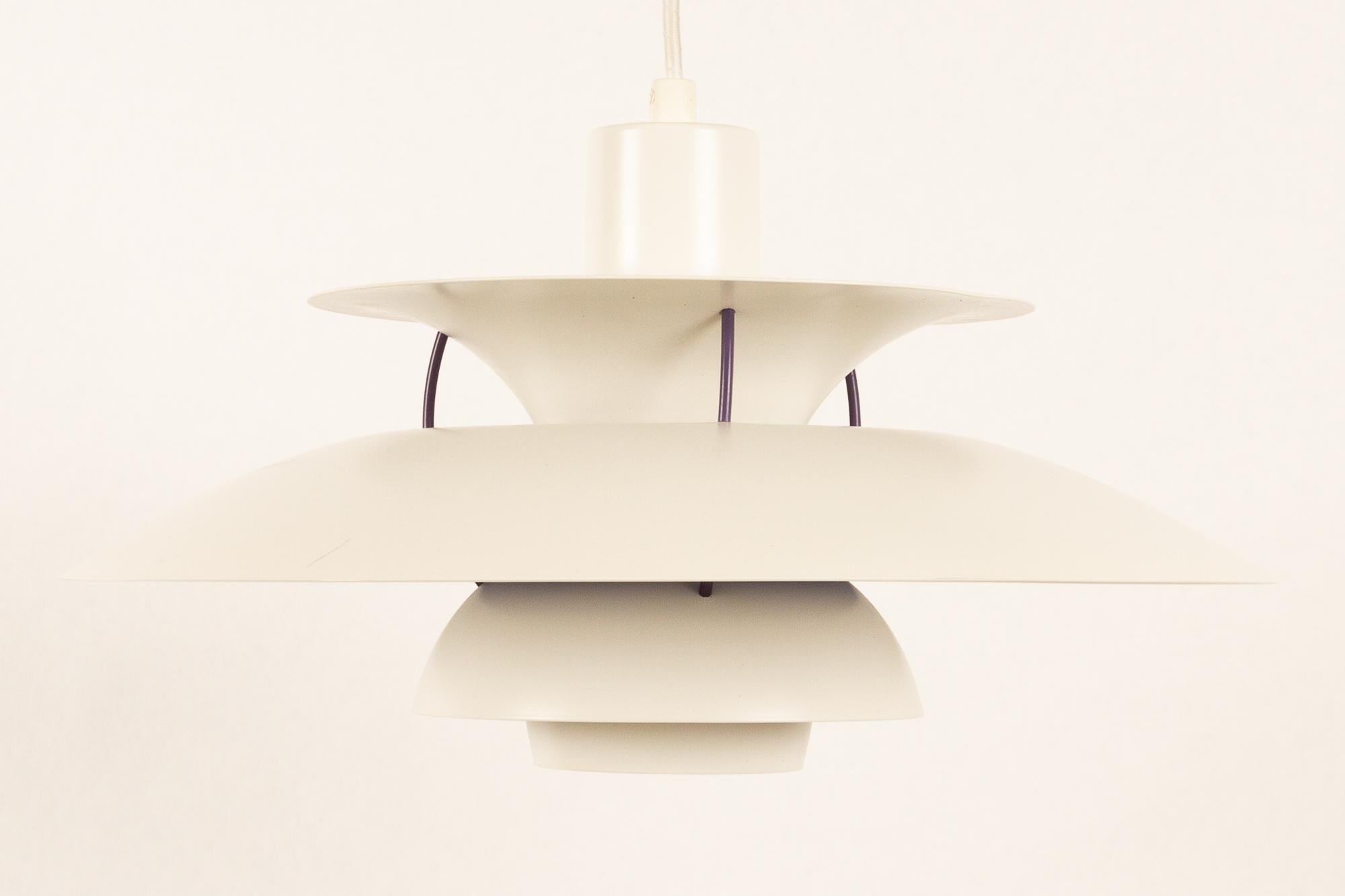 Danish Vintage White Ceiling Pendant PH5 by Poul Henningsen 1990s In Good Condition In Asaa, DK