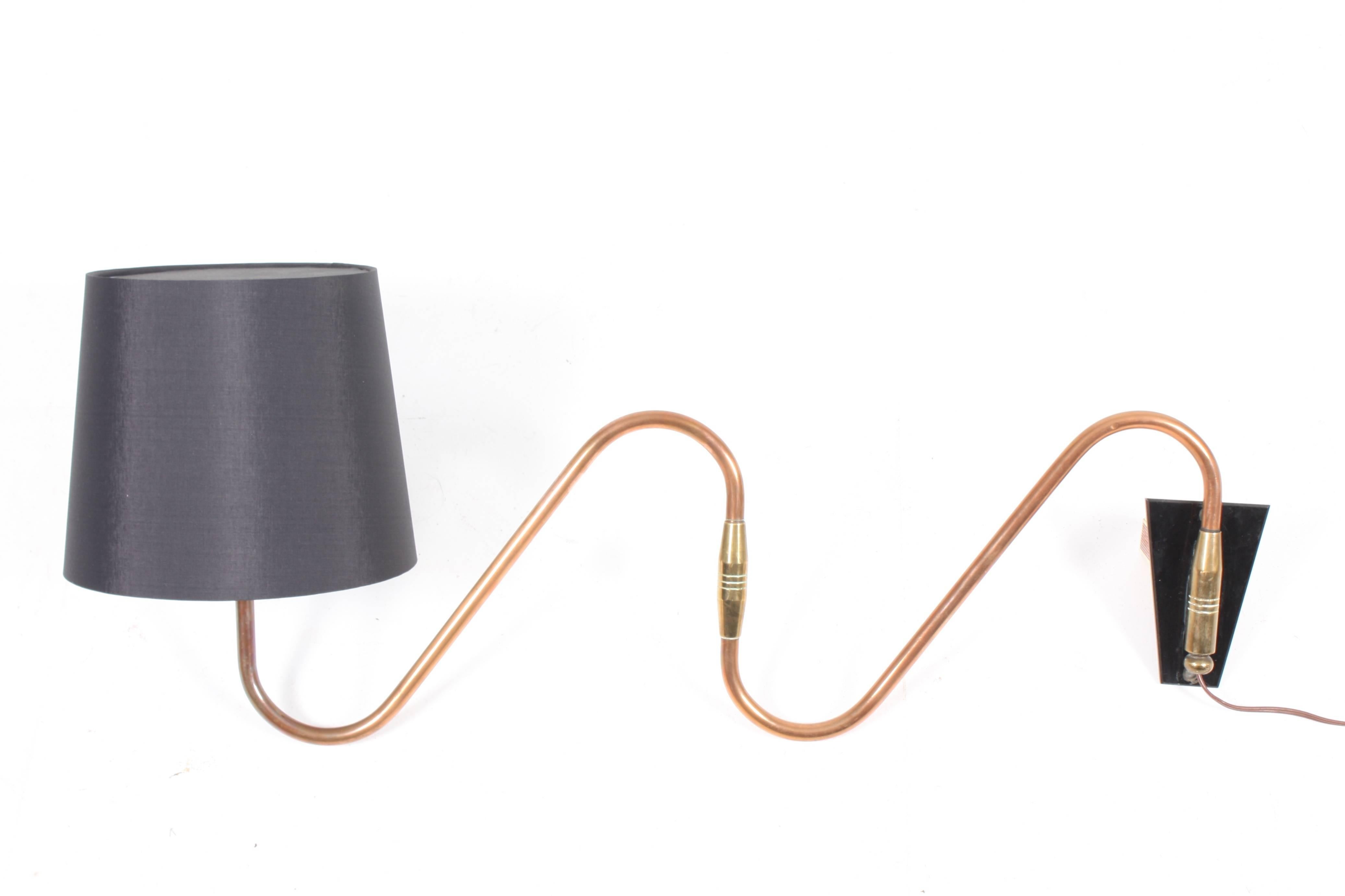 Danish Wall lamp in brass In Excellent Condition In Lejre, DK