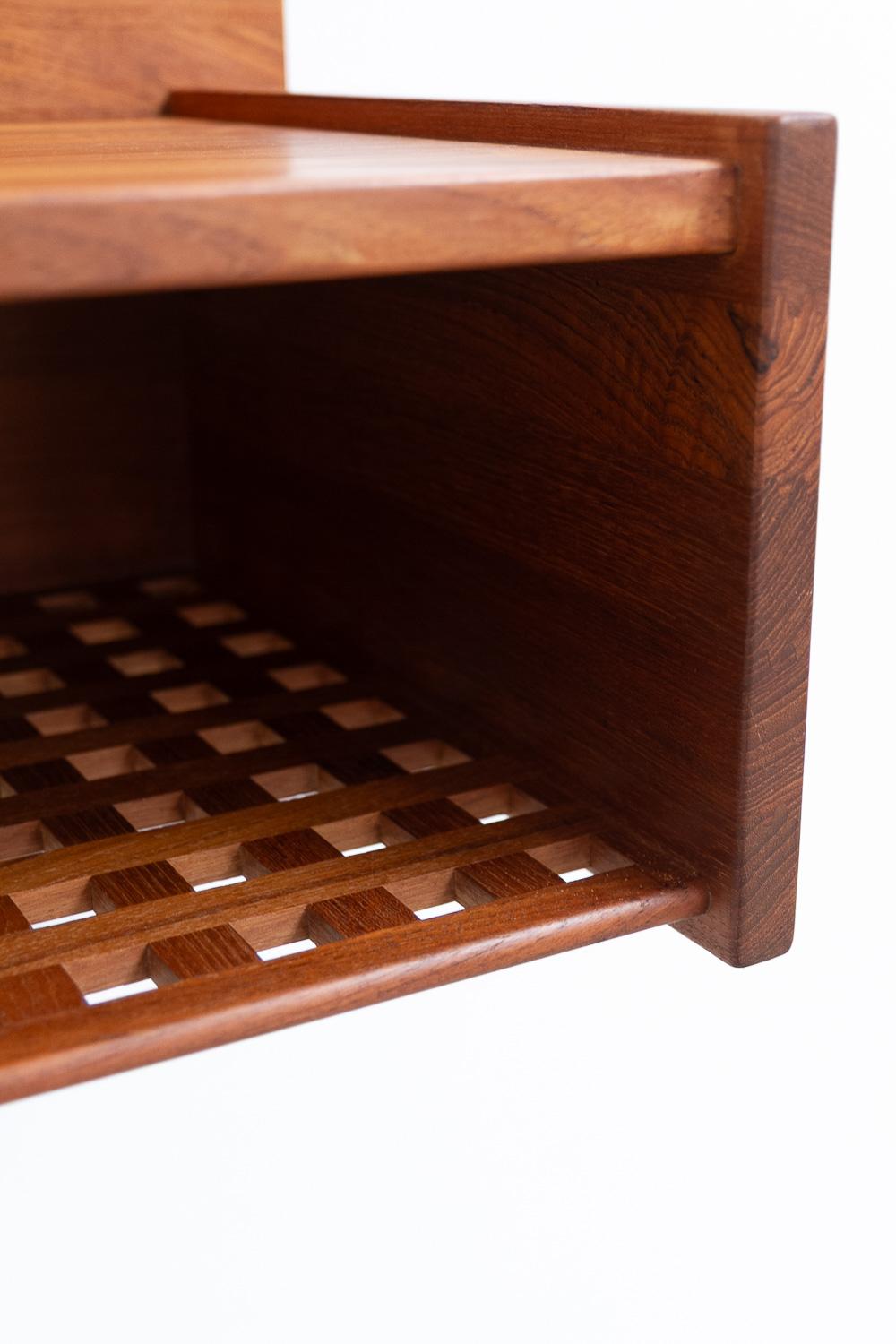 Danish Wall Mounted Bedside Tables in Solid Teak by Trip Trap, 1980s. Set of 2. For Sale 7