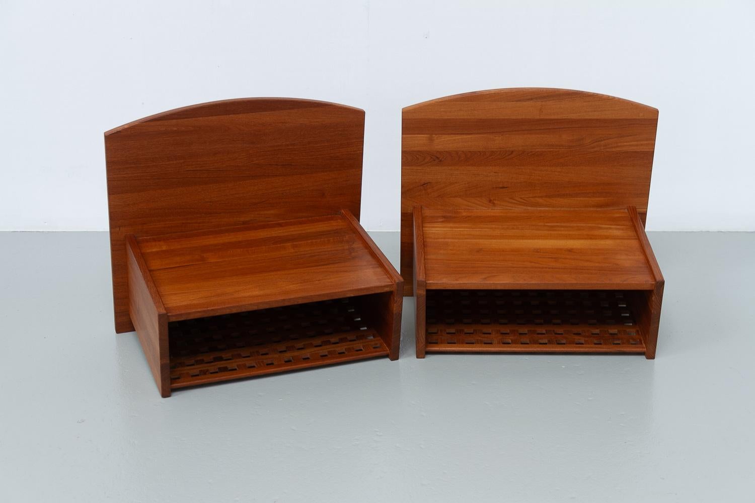 Danish Wall Mounted Bedside Tables in Solid Teak by Trip Trap, 1980s. Set of 2. For Sale 12