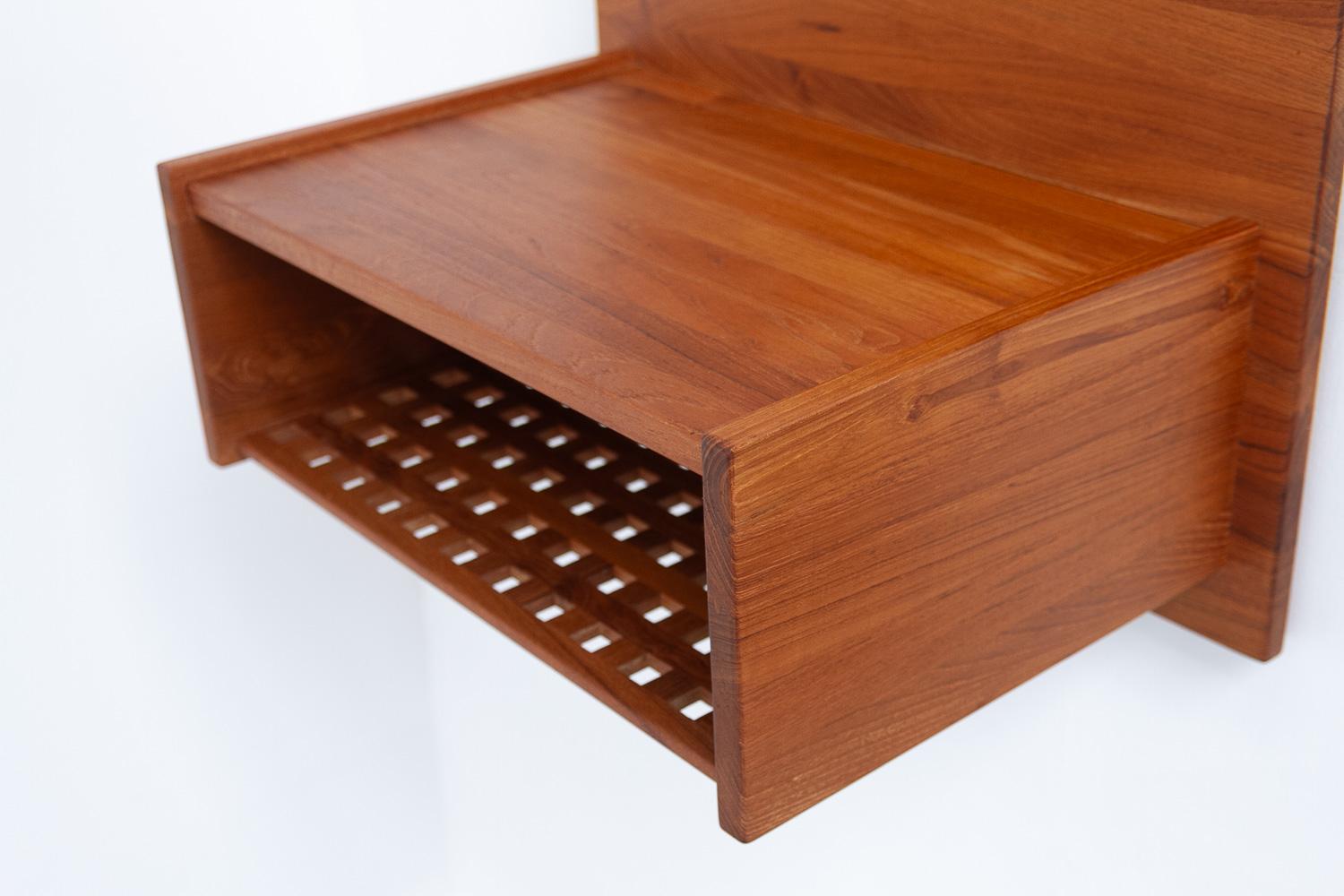 Danish Wall Mounted Bedside Tables in Solid Teak by Trip Trap, 1980s. Set of 2. For Sale 1