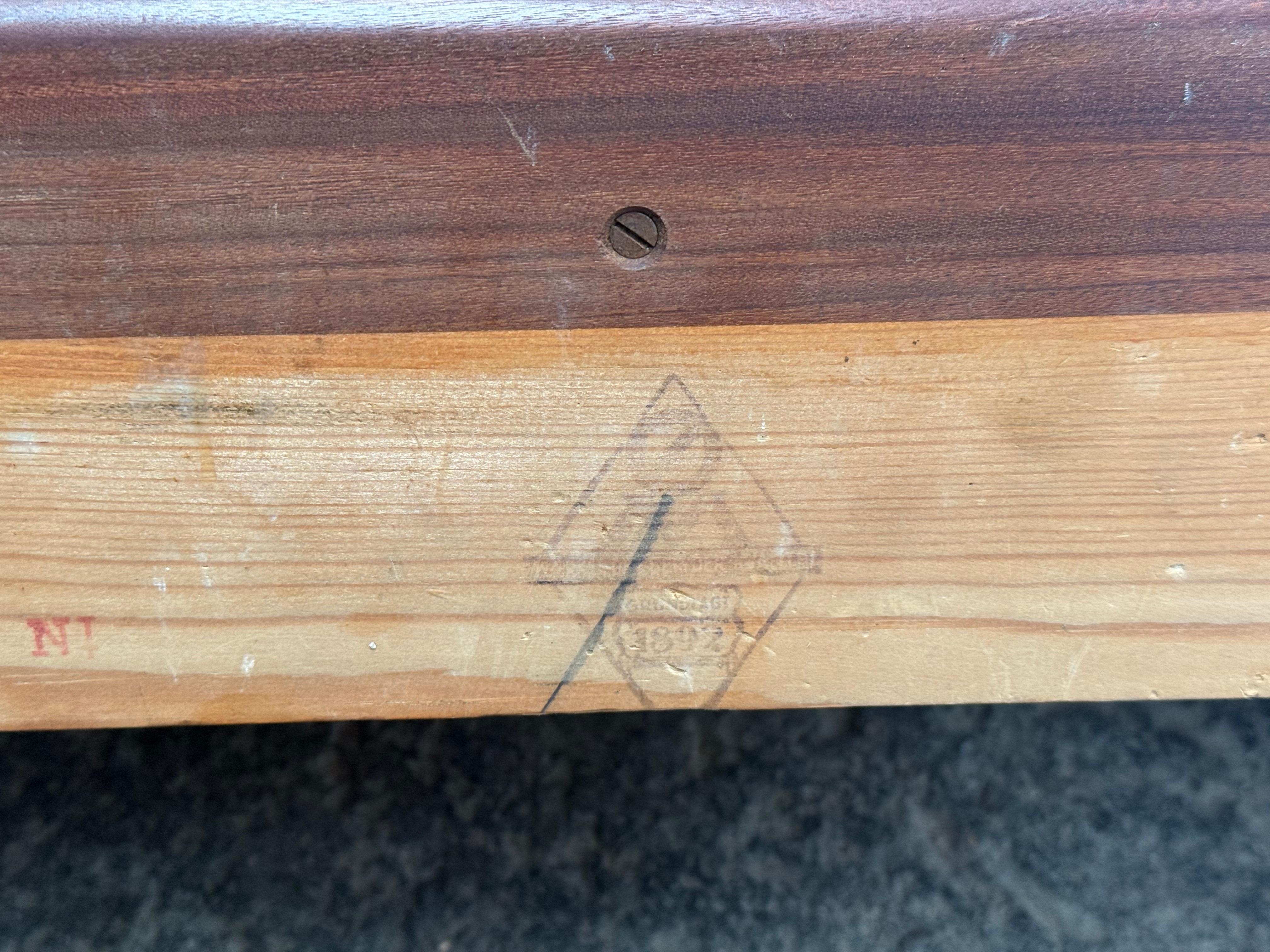 Tables de chevet murales danoises en teck des années 1960, Ølholm Møbelfabrik en vente 4