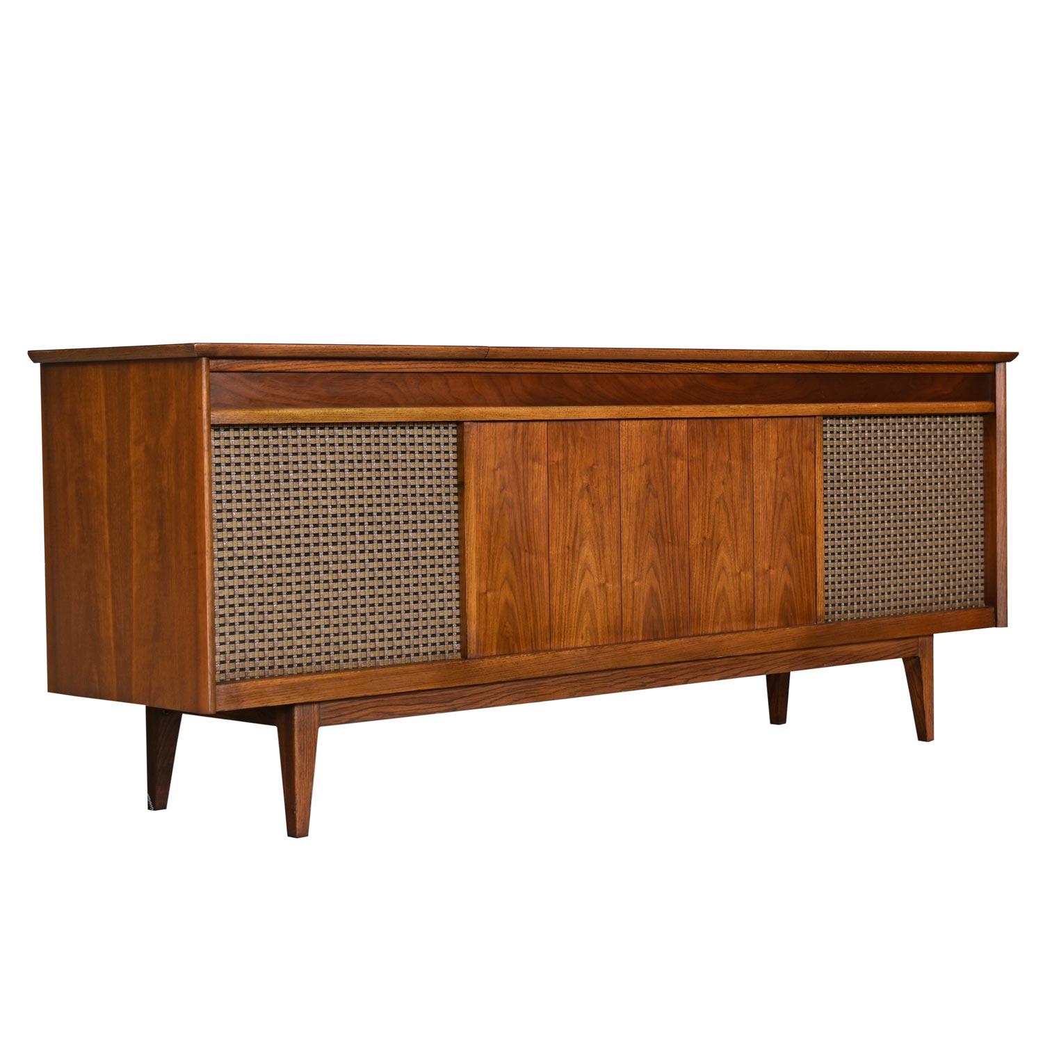 stereo credenza