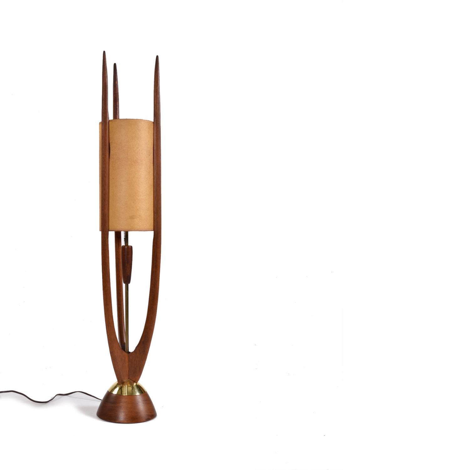 Mid-20th Century Danish Walnut Modeline Style Sculpture Trident Table Lamp