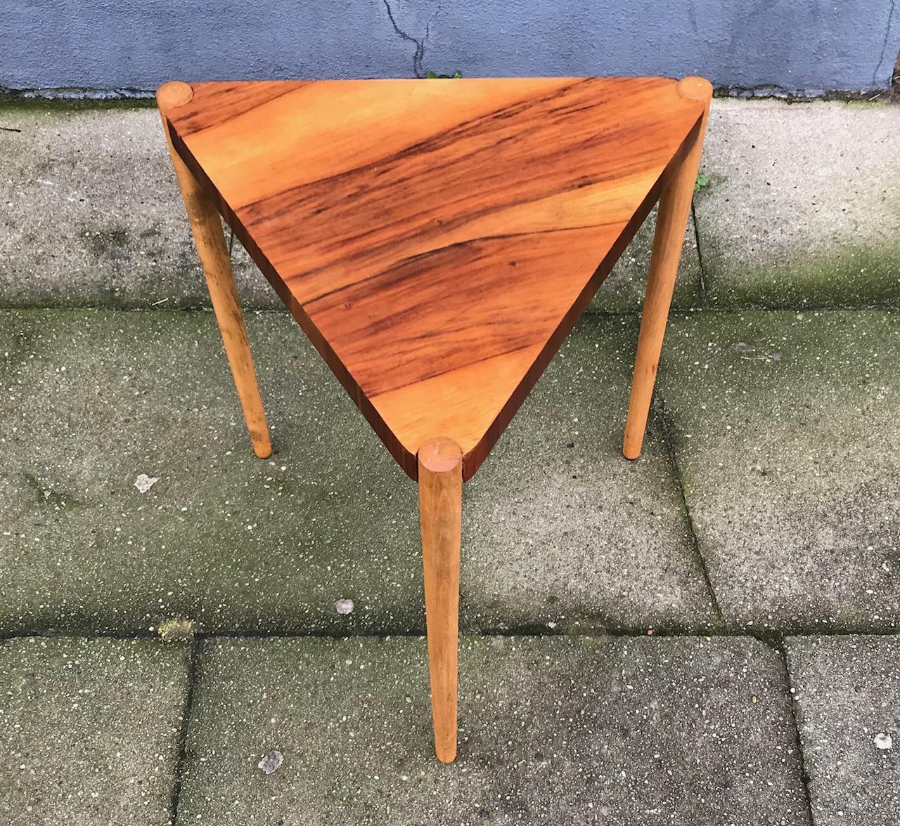 Danish Walnut and Oak Side Table by Edmund Jørgensen, 1960s In Good Condition For Sale In Esbjerg, DK