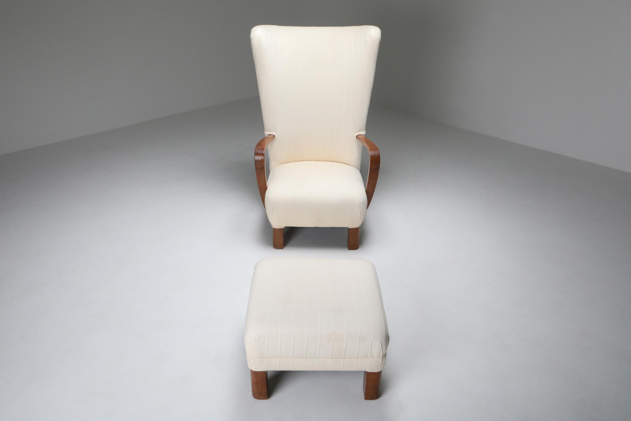 Danish White High Back Lounge Chair with Pouf In Excellent Condition In Antwerp, BE