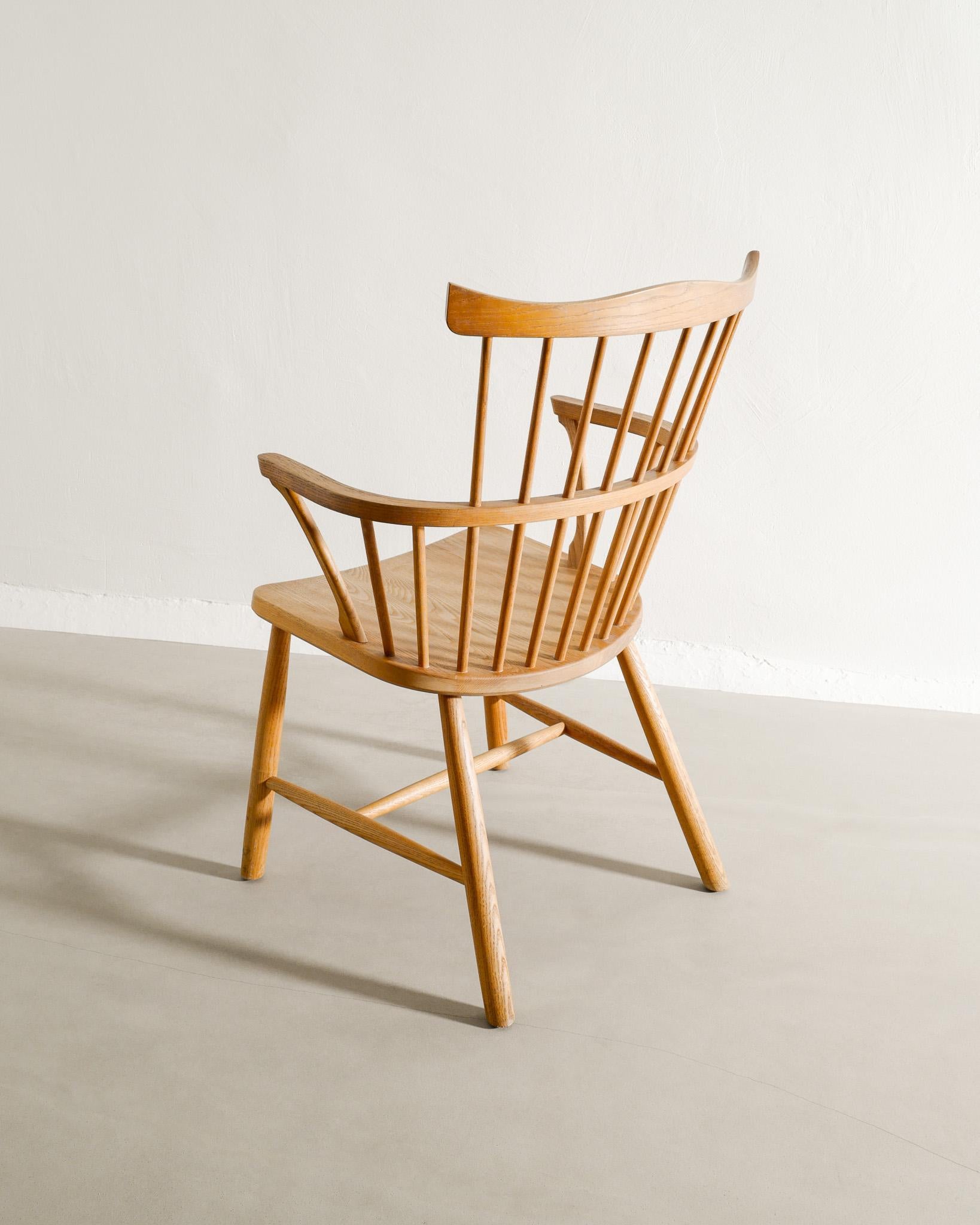 Danish Windsor 2350 Armchair in Oak Wood by Børge Mogensen by Fredericia, 1960s For Sale 1