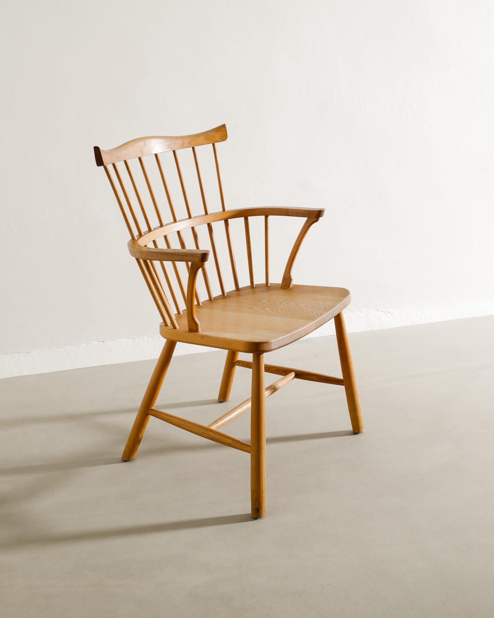 Danish Windsor 2350 Armchair in Oak Wood by Børge Mogensen by Fredericia, 1960s For Sale 2