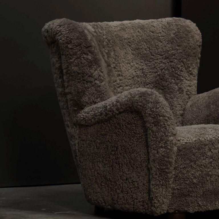 Danish Wing Chair in Mushroom Shearling In Good Condition For Sale In Los Angeles, CA
