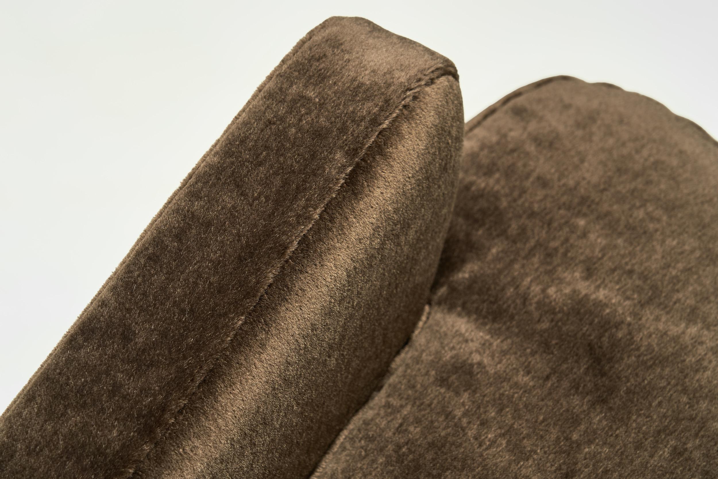 Dänischer Ohrensessel mit Eichenbeinen, Dänemark ca 1940s im Angebot 5