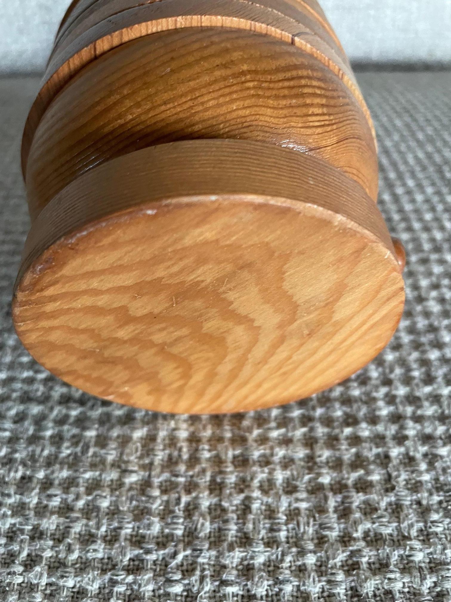 Dänischer Holzmantel (Europäisch) im Angebot