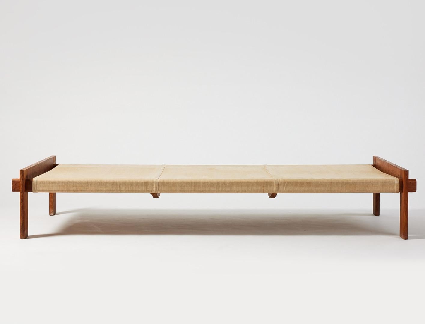 Danish Wooden Mid Century Daybed in Oak & Canvas by Tage Poulsen, 1950s In Good Condition In Stockholm, SE