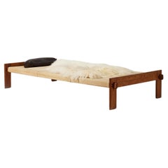 Daybed danés de madera de mediados de siglo en roble y lienzo de Tage Poulsen, años 50