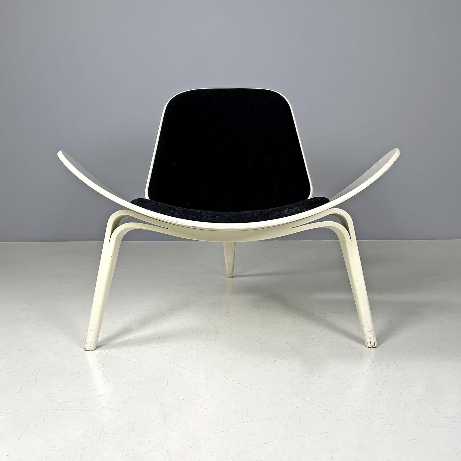 Contemporary Danish wooden shell chair CH07 by Hans Wegner for Carl Hansen & Søn, 2000s For Sale