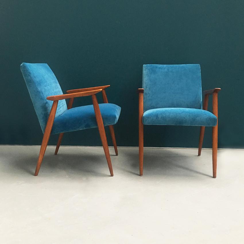 Danish Wooden Structure and Light Blue Velvet Armchair, 1960s In Good Condition In MIlano, IT
