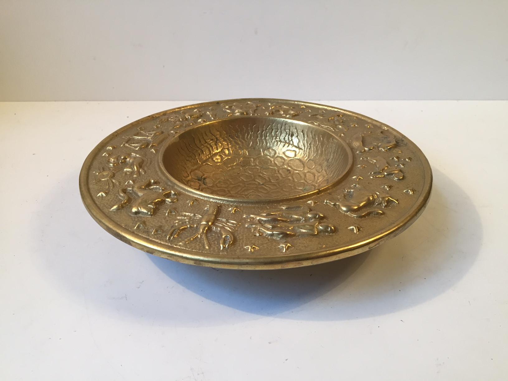Danish Zodiac Bronze Bowl with Moon Texturing from Nordisk Malm, 1940s In Good Condition In Esbjerg, DK