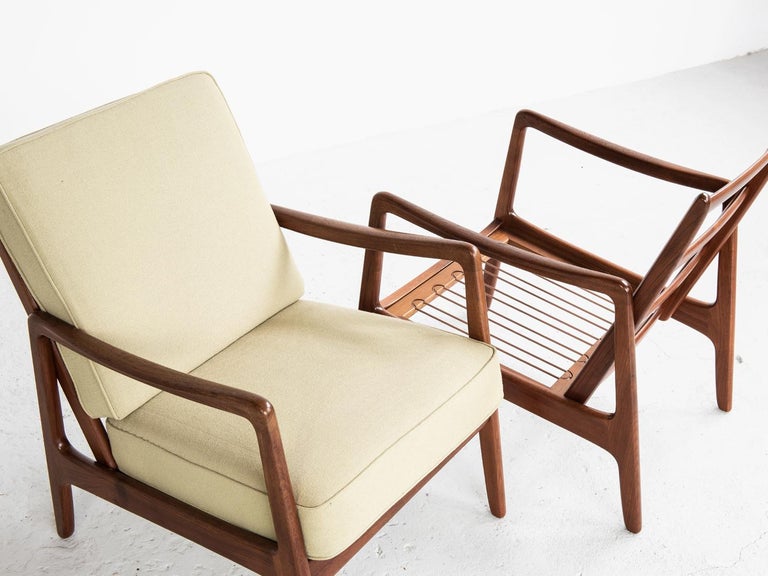 Danish Pair of Higher Easy Chairs in Teak by Ole Wanscher for France & Søn 1960s In Good Condition For Sale In Beveren, BE