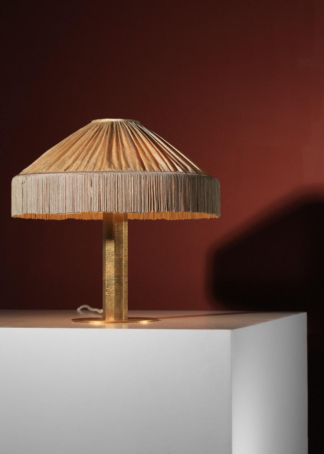 Lampe de table Danke Studio en laiton avec abat-jour en soie en vente 2