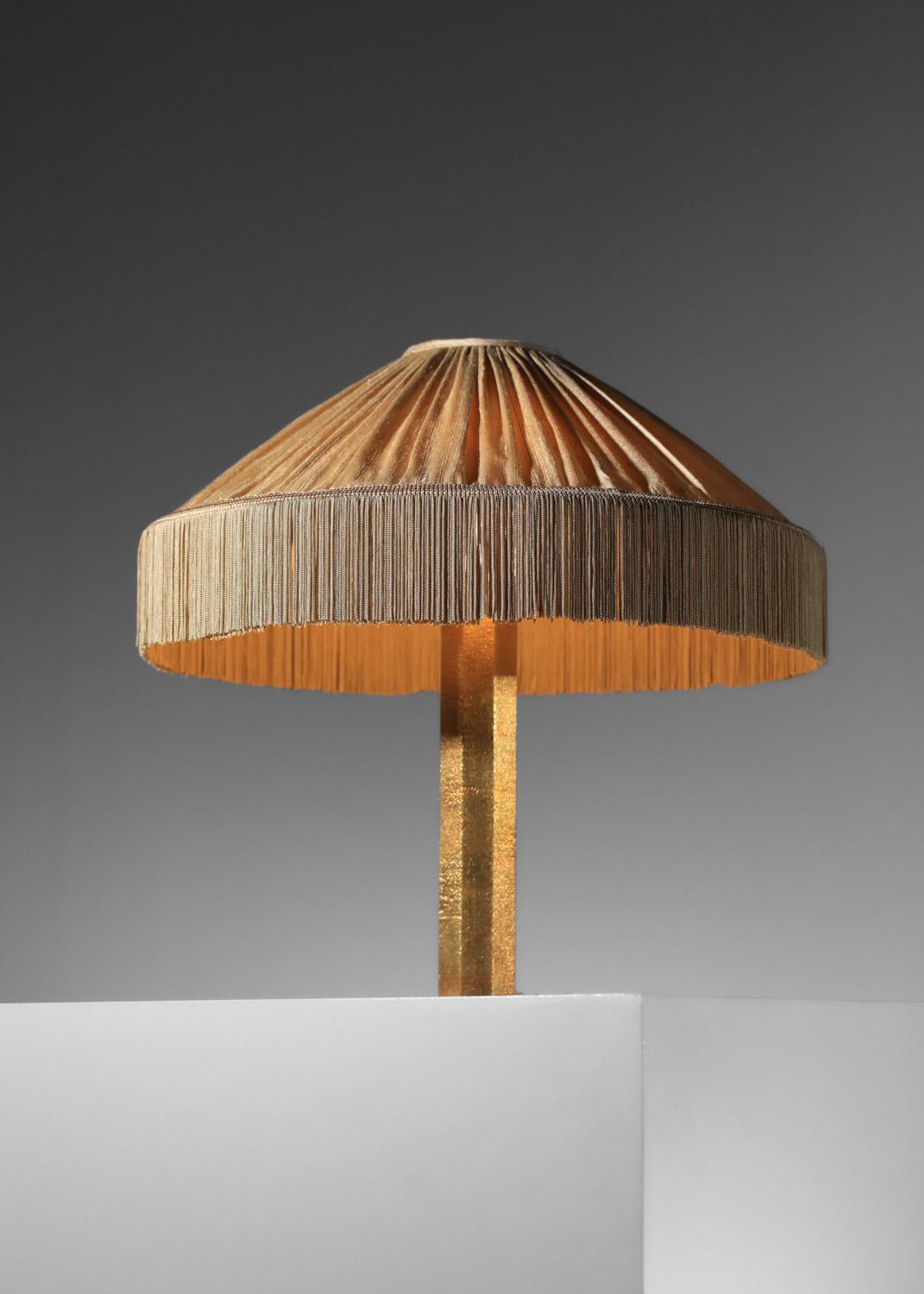 XXIe siècle et contemporain Lampe de table Danke Studio en laiton avec abat-jour en soie en vente
