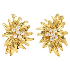 Diamant-Ohrclips aus 14 Karat Gelbgold mit Blumenmuster von Dankner