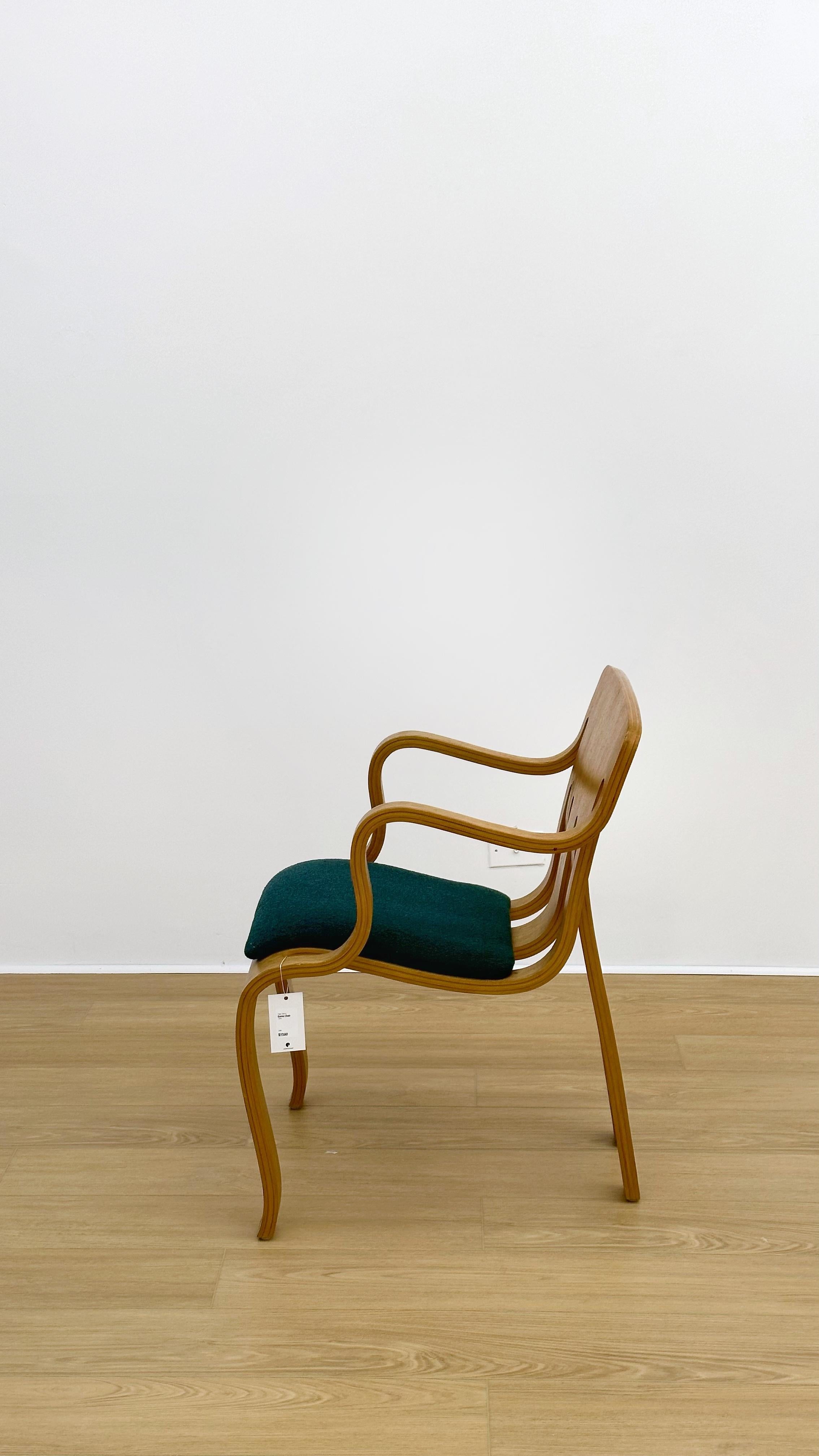 USA, 1978. Molded from a single sheet of maple plywood. Peter Danko’s first chair of notoriety. 