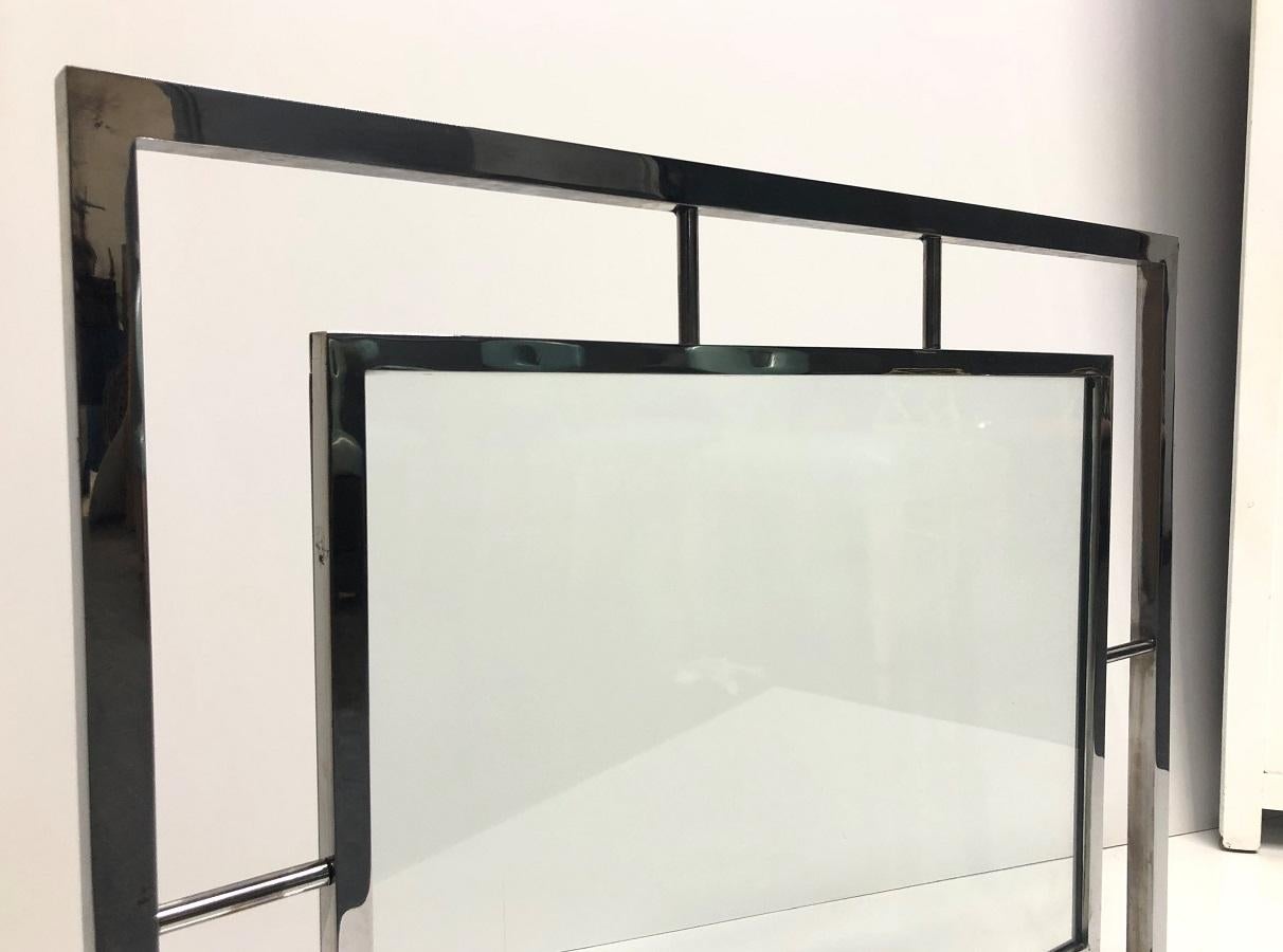 Danny Alessandro Chrome and Glass Fire Screen In Good Condition For Sale In New York, NY