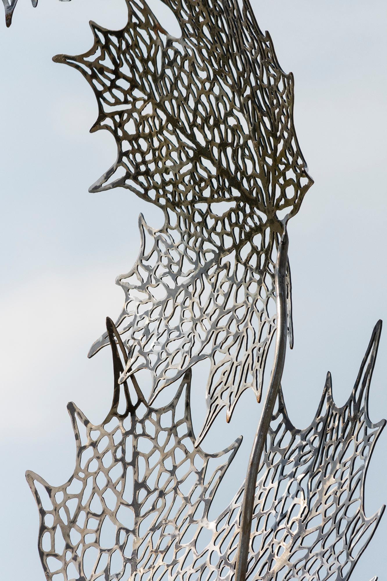 Proud to be Canadian No 1 - scultura contemporanea, figurativa, in acciaio, all'aperto in vendita 6
