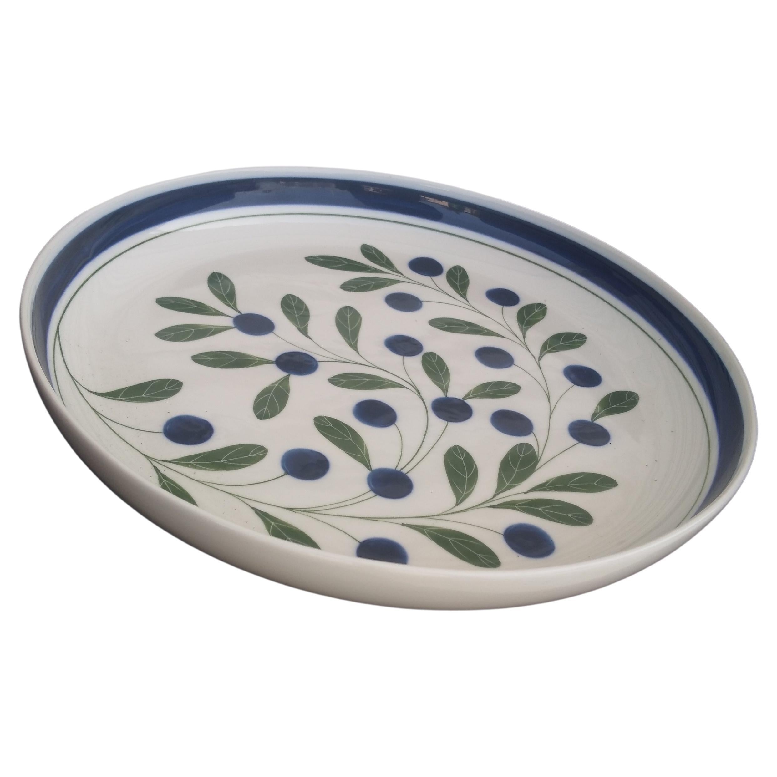 Piatto da portata Dansk in ceramica con mirtilli in vendita