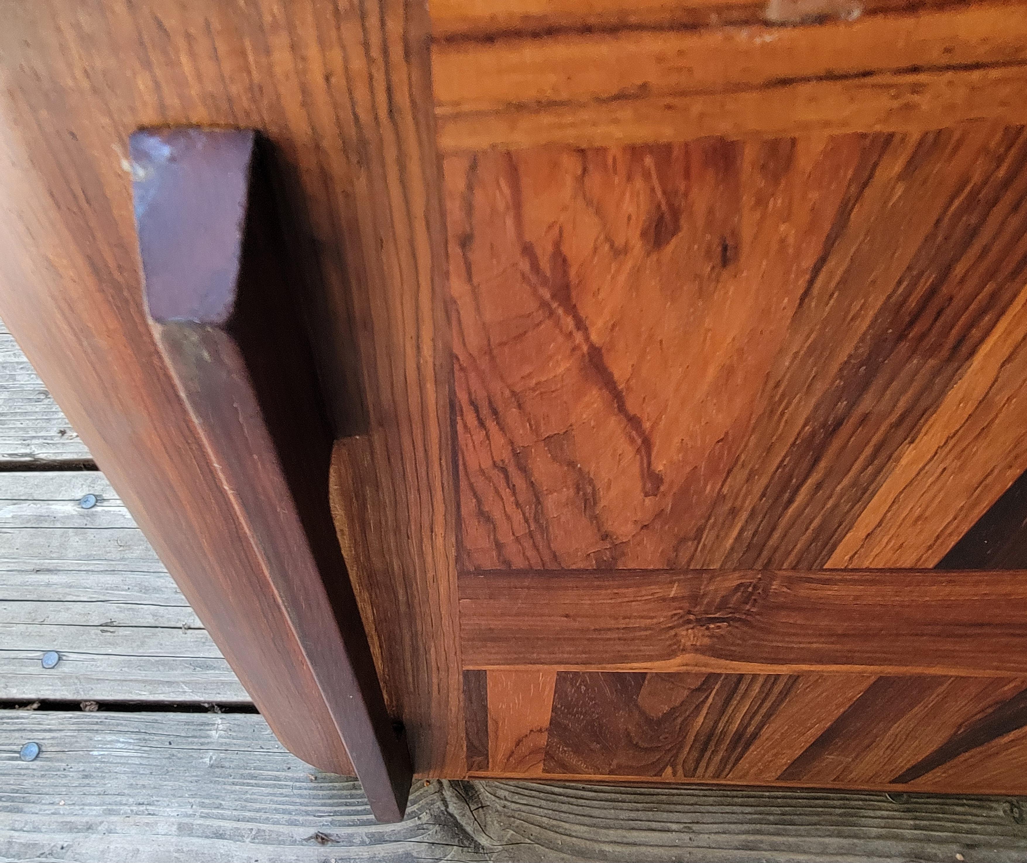 Dansk „Cocobolo“ Serviertablett aus exotischem Holz (20. Jahrhundert) im Angebot