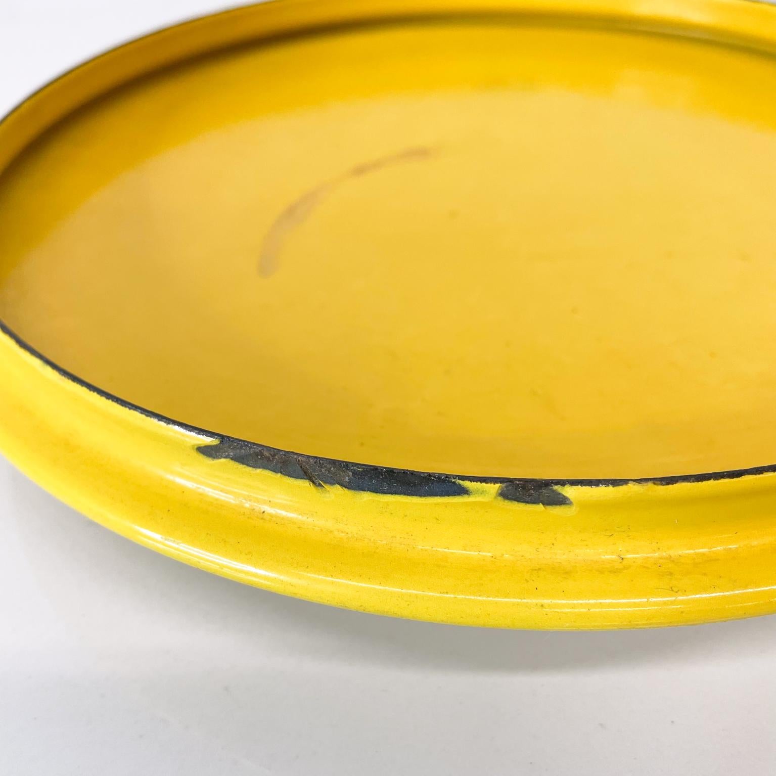 Dansk Designs Yellow Enamelware Casserole Cover Lid Trivet Top IHQ France 1960s In Good Condition In Chula Vista, CA