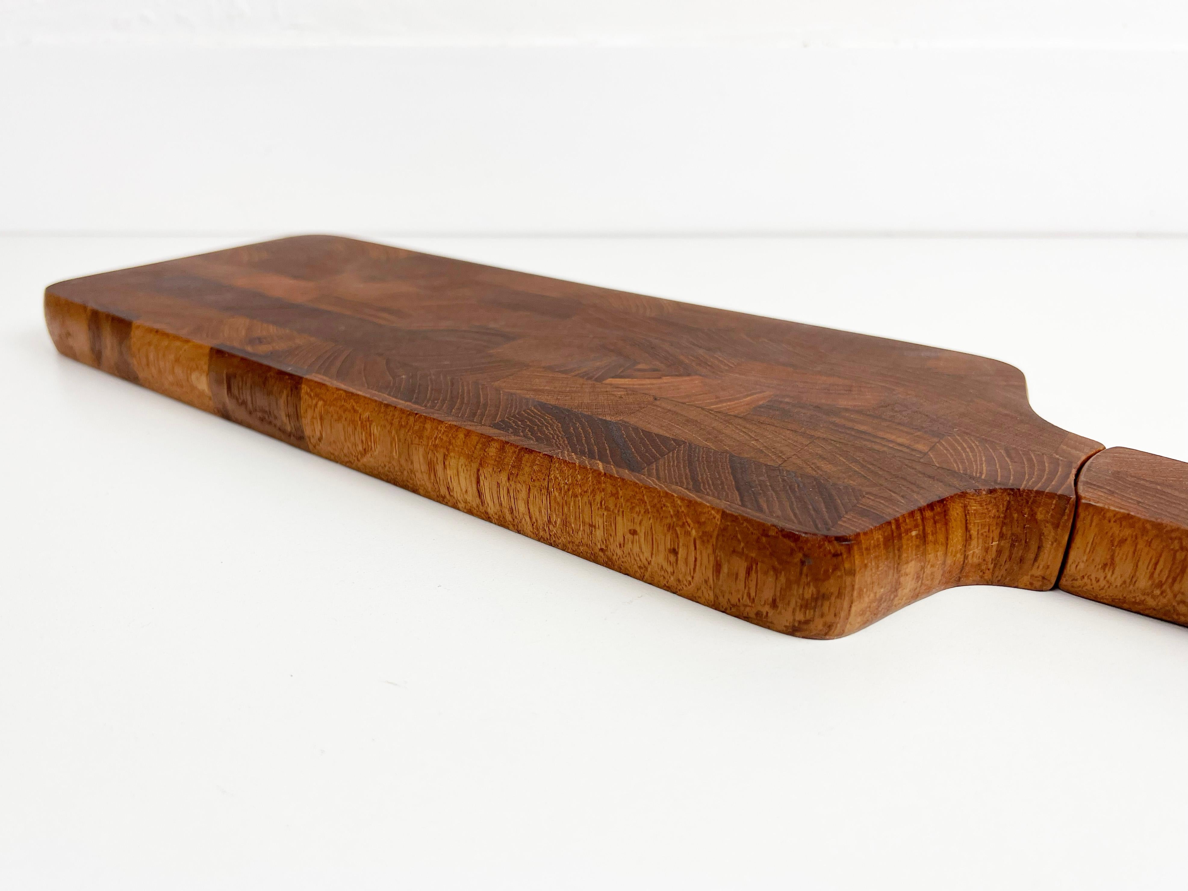 Dansk End Grain Teak Paddle Shaped Serving Board with Built in Knife For Sale 1