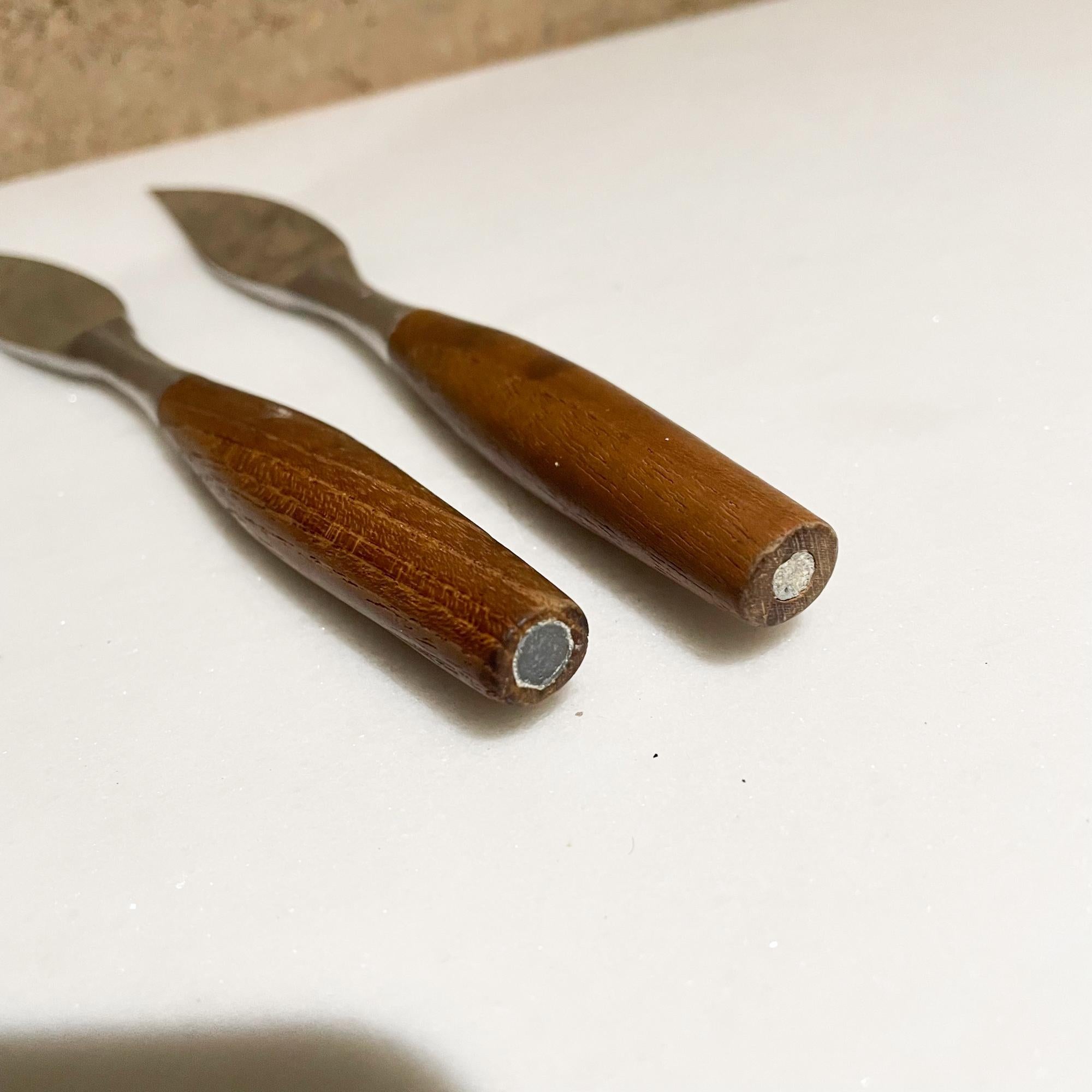 Dansk IHQ Germany 2 Steak Knives Fjord Teak Wood & Stainless by Jens Quistgaard In Good Condition In Chula Vista, CA