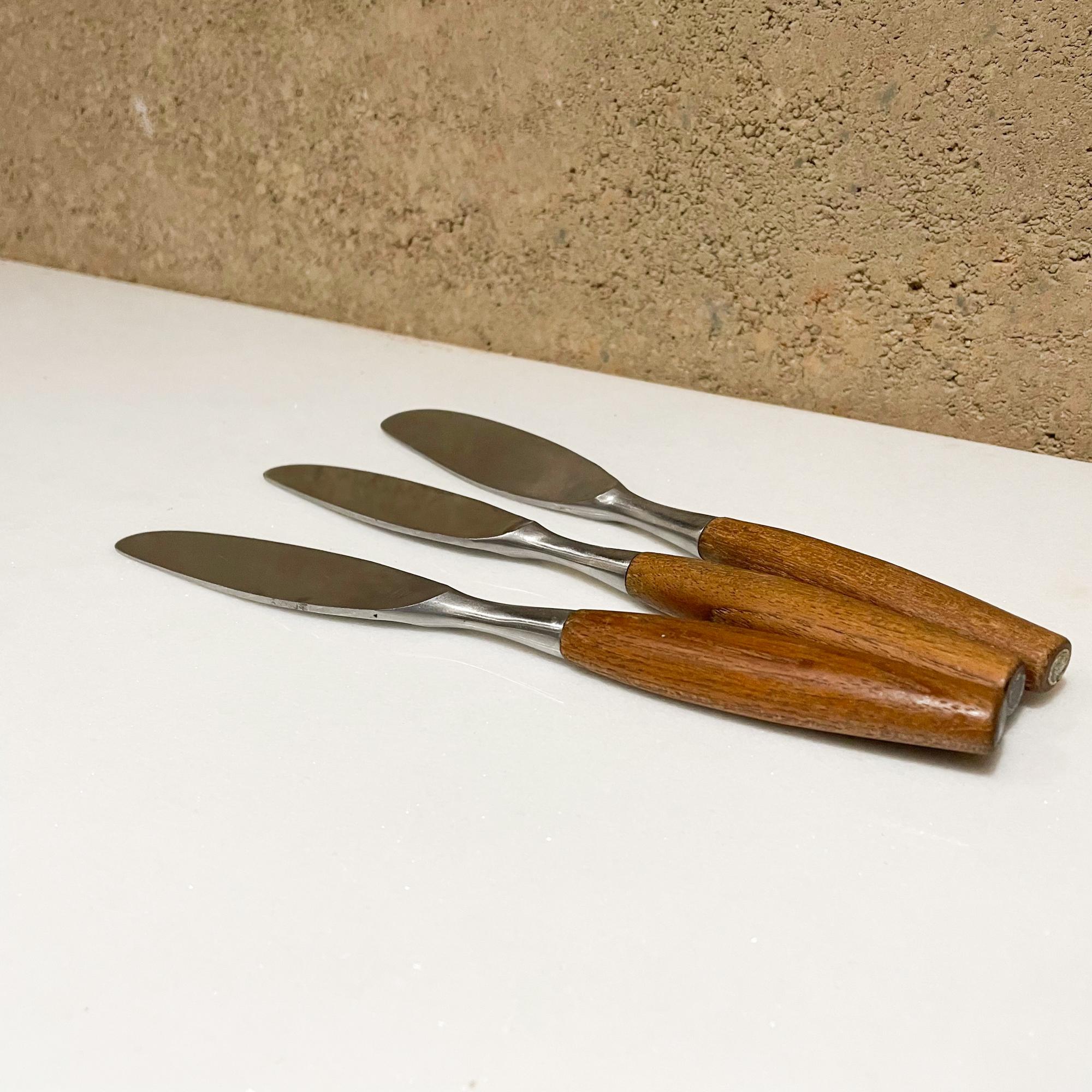 Dansk IHQ Germany Three Knives Teak & Stainless Fjord Flatware 1954 J Quistgaard In Good Condition In Chula Vista, CA