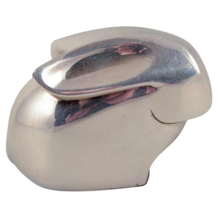 Dansk International Designs Ltd. Petite sculpture de lapin en argent plaqué.