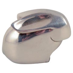 Dansk International Designs Ltd. Petite sculpture de lapin en argent plaqué.