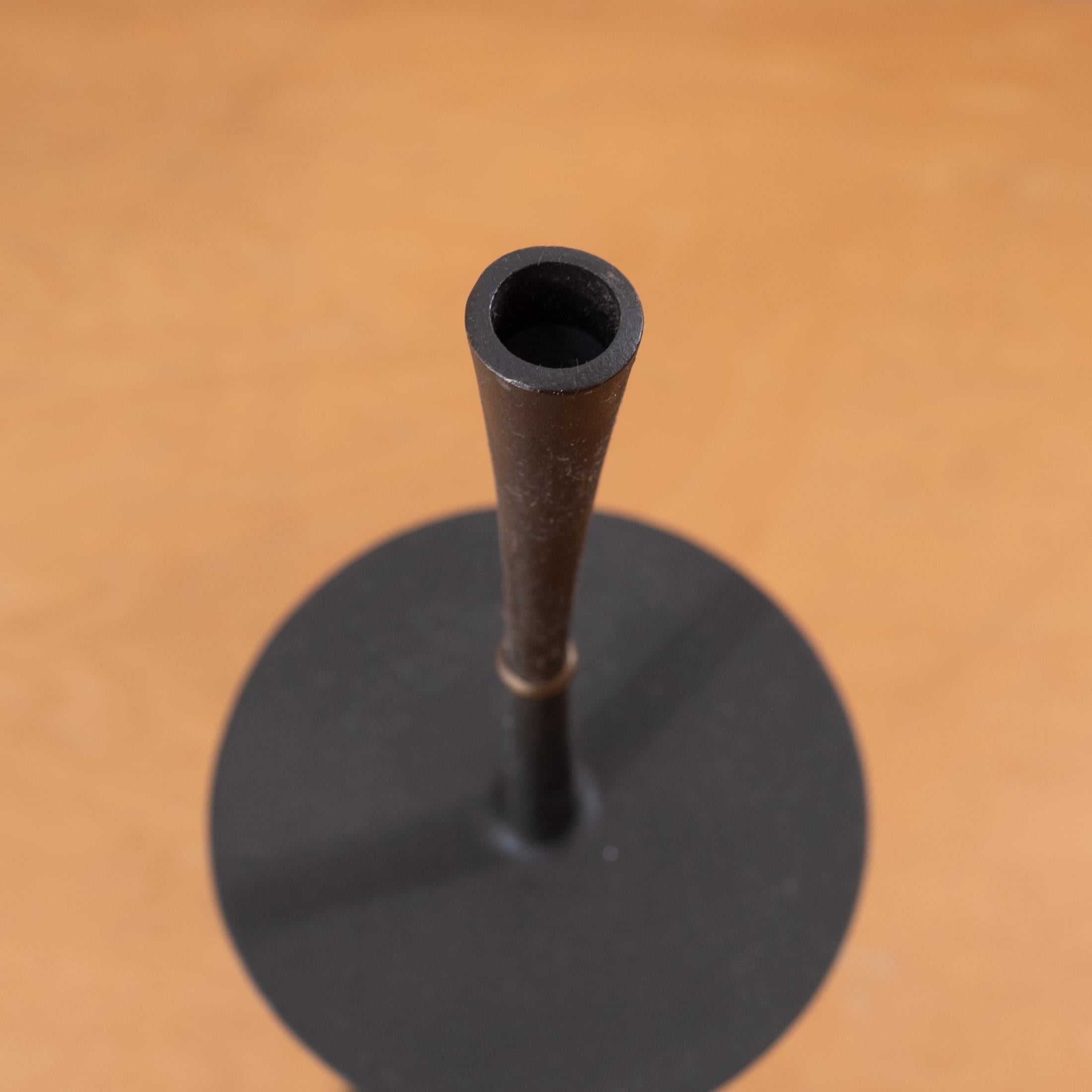 Danese Portacandele Dansk in ferro e ottone di Jens Quistgaard in vendita