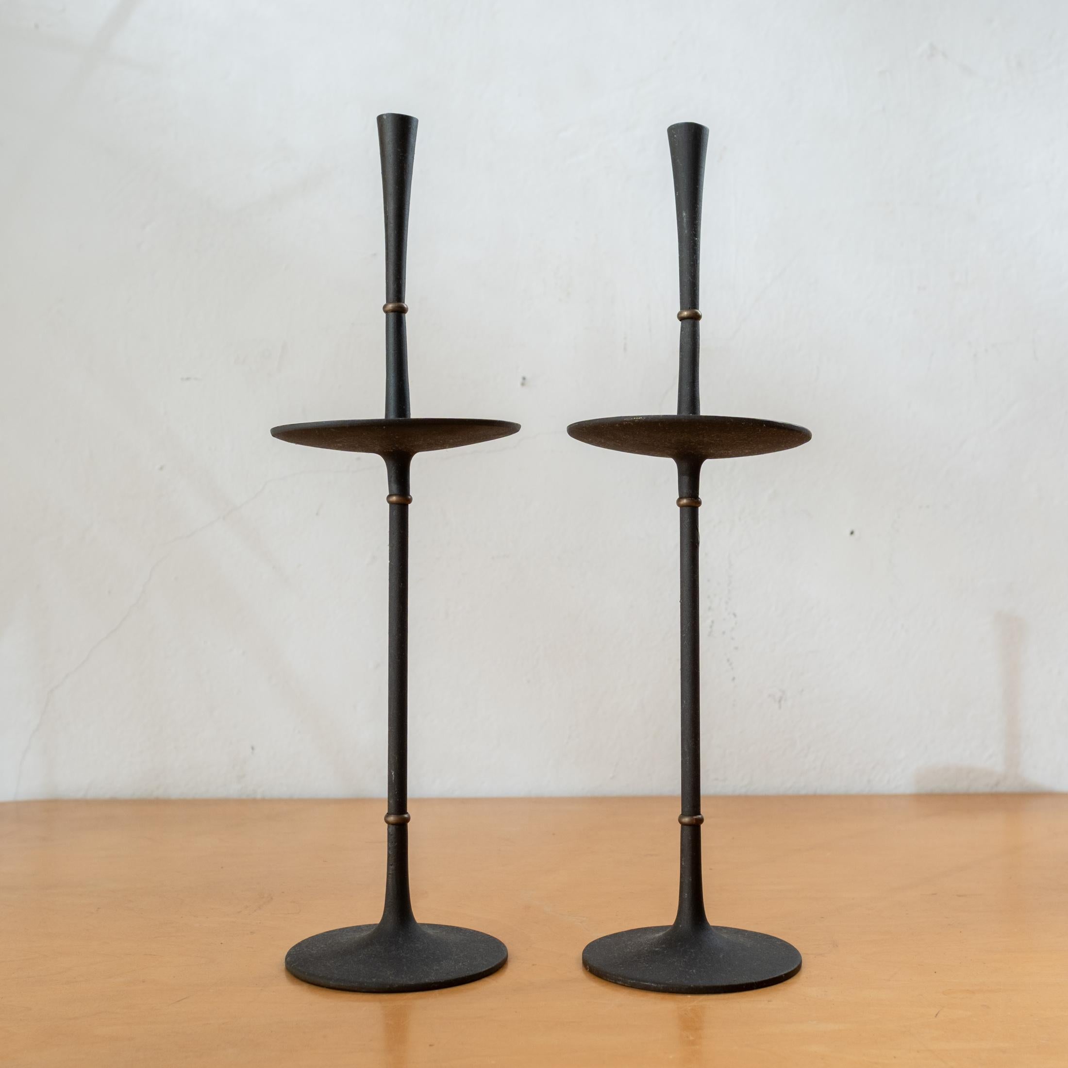 Ottone Portacandele Dansk in ferro e ottone di Jens Quistgaard in vendita