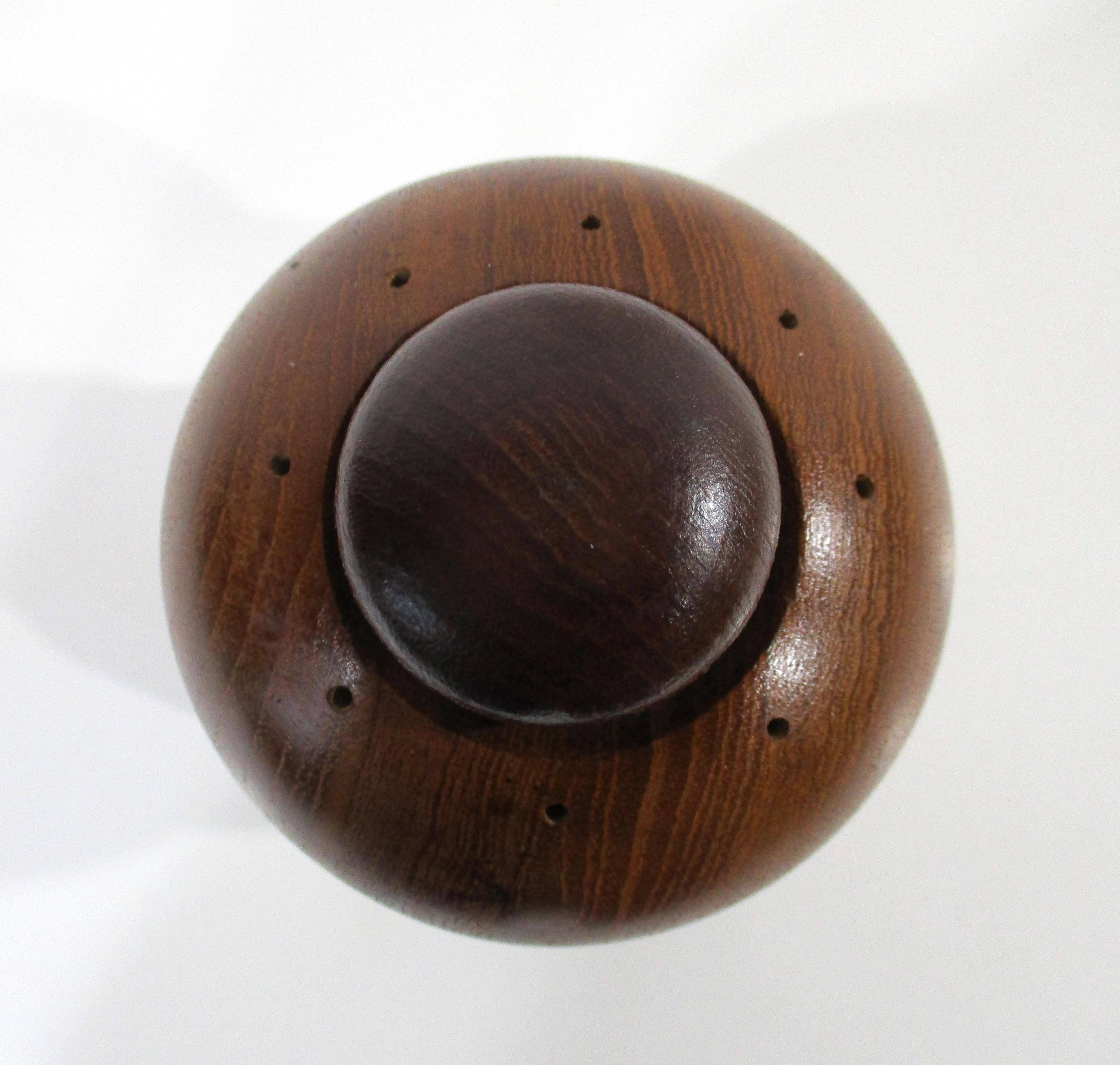 Dansk Jens Quistgaard Teakholz Salz-/Pfeffermühle Dänemark (20. Jahrhundert) im Angebot