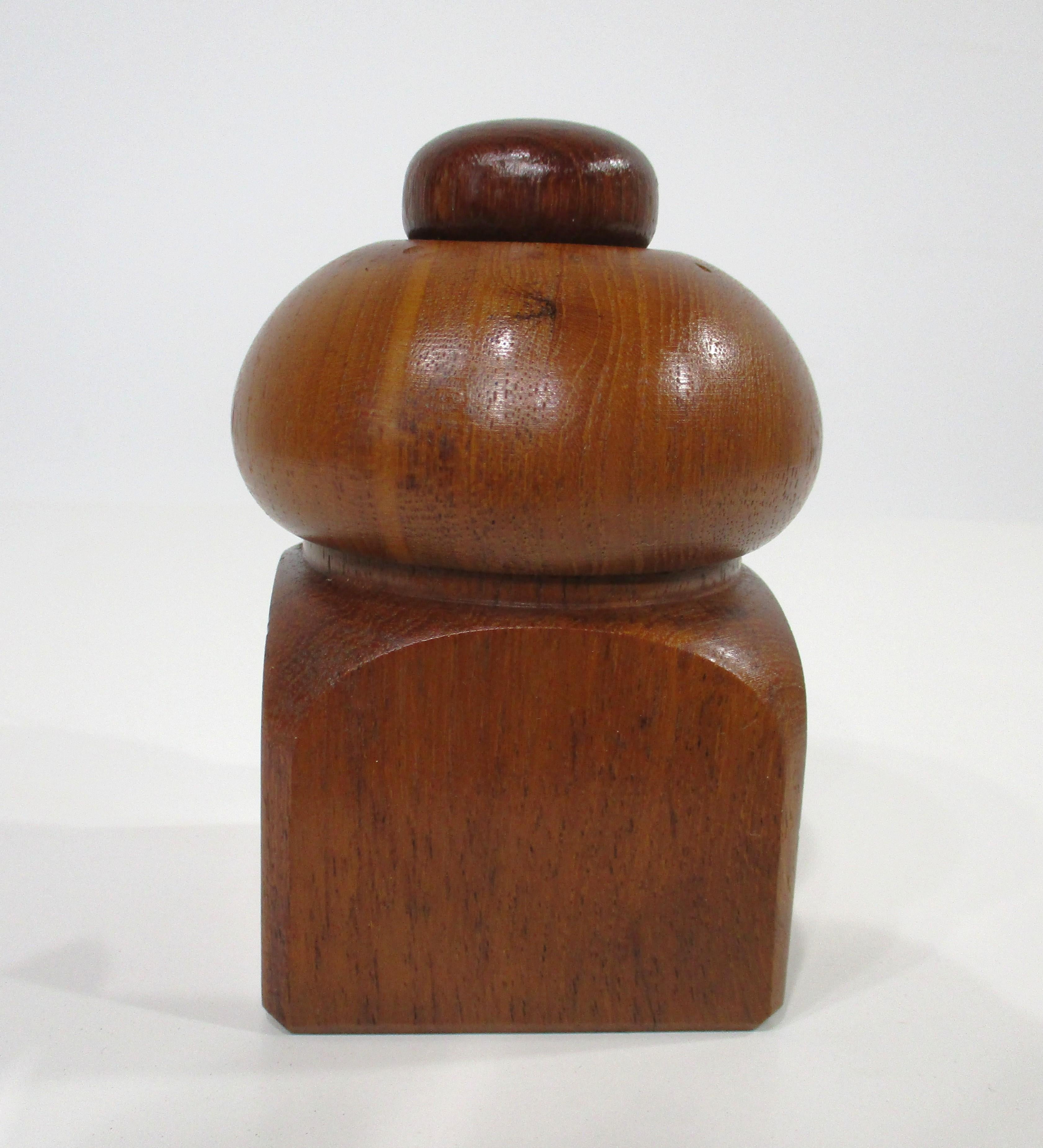 Dansk Jens Quistgaard Teakholz Salz-/Pfeffermühle Dänemark im Angebot 3