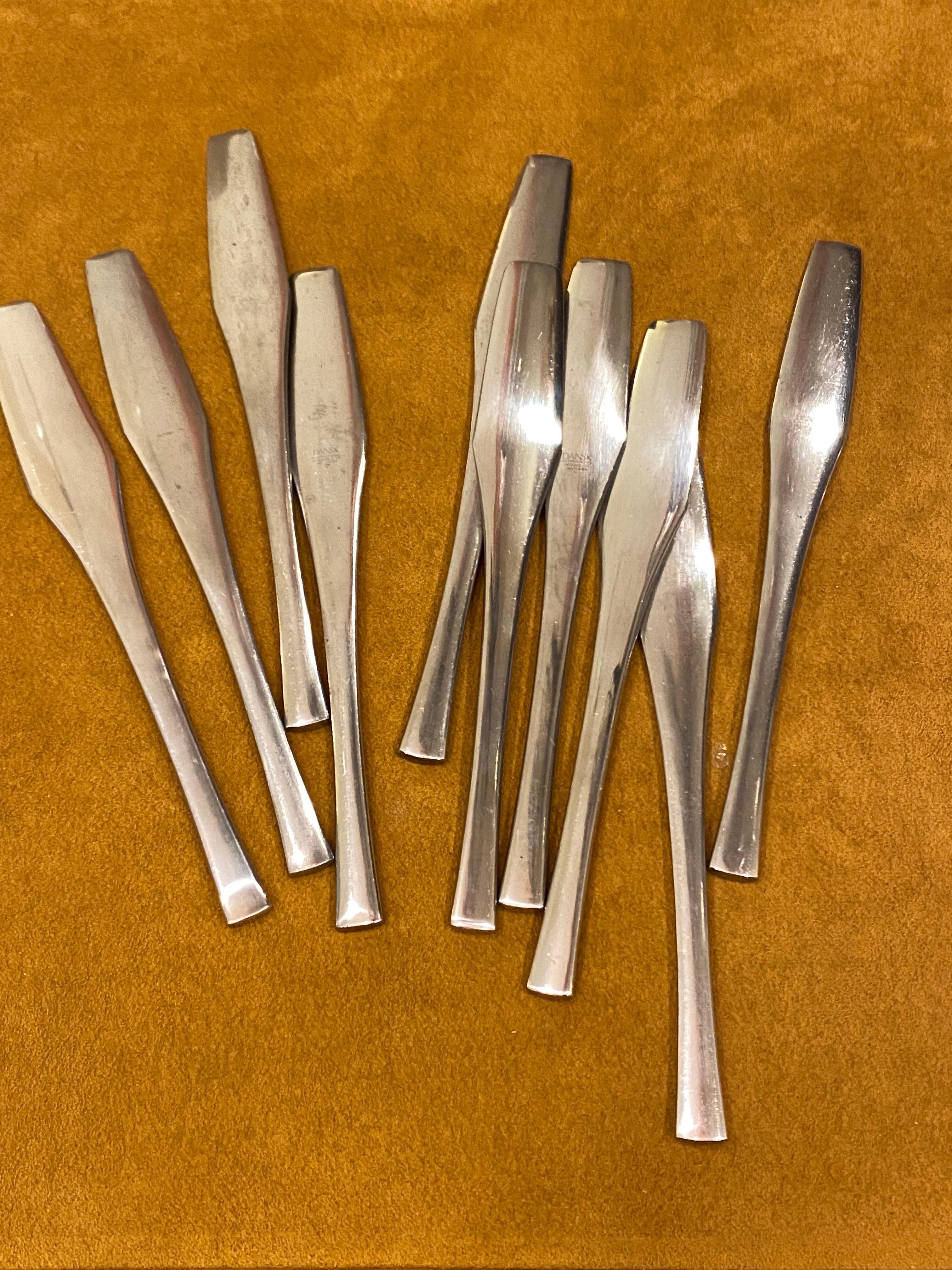 Dansk Odin Stainless Flatware Service for 10 Plus! In Good Condition For Sale In Philadelphia, PA