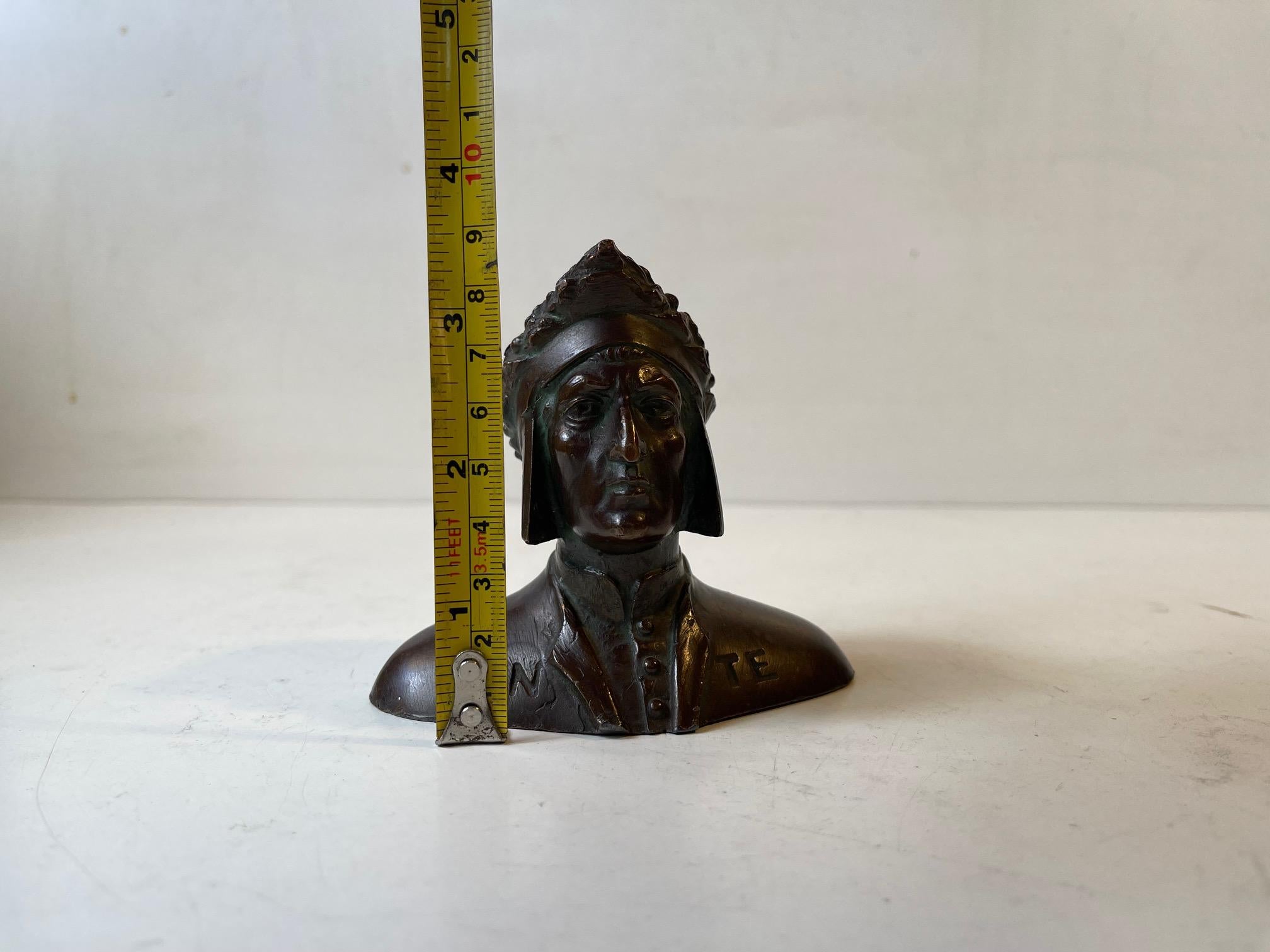 Dante Alighieri Small Bronze Bust, Grand Tour 19th Century For Sale 3