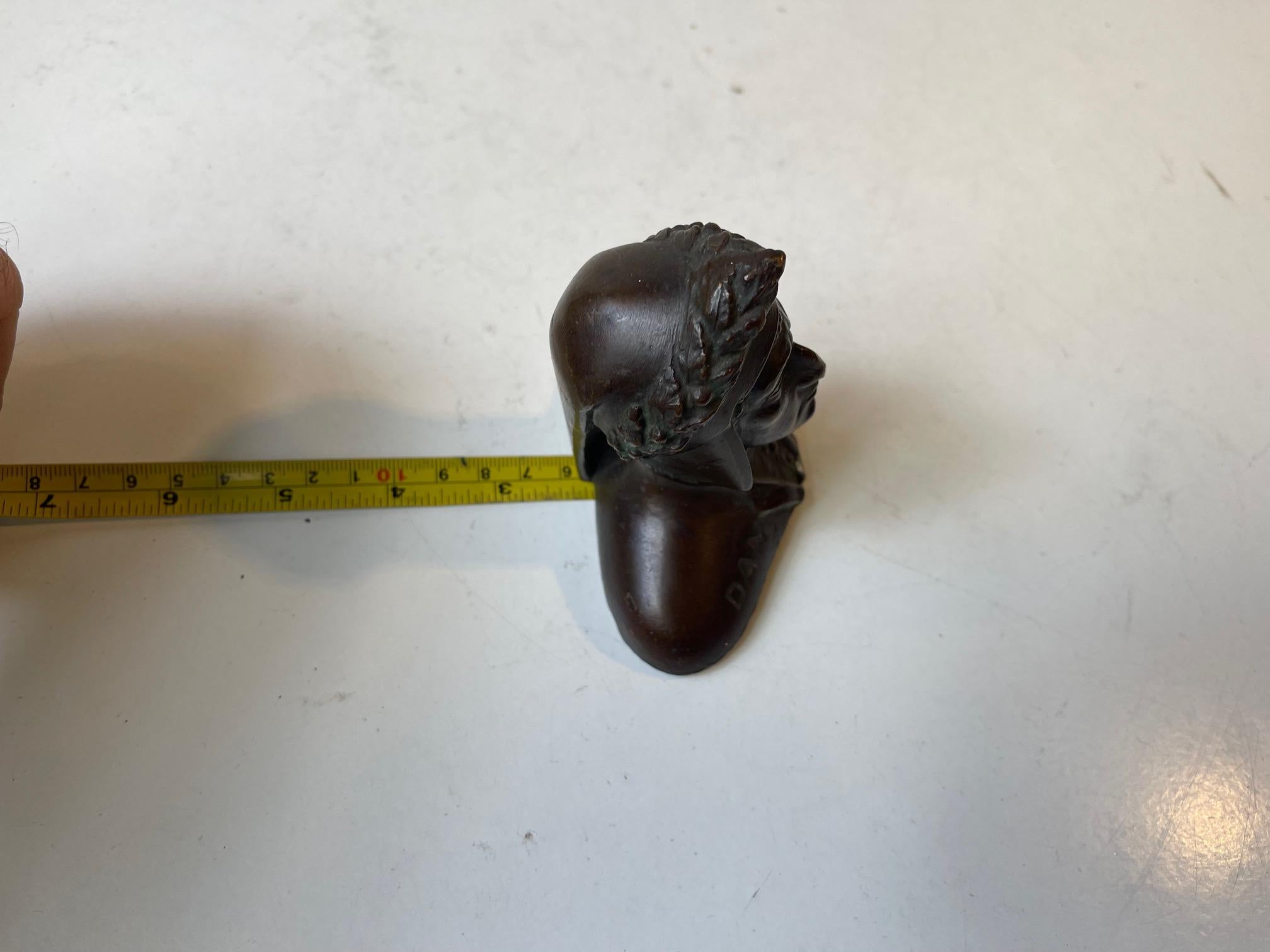 Dante Alighieri Small Bronze Bust, Grand Tour 19th Century For Sale 4